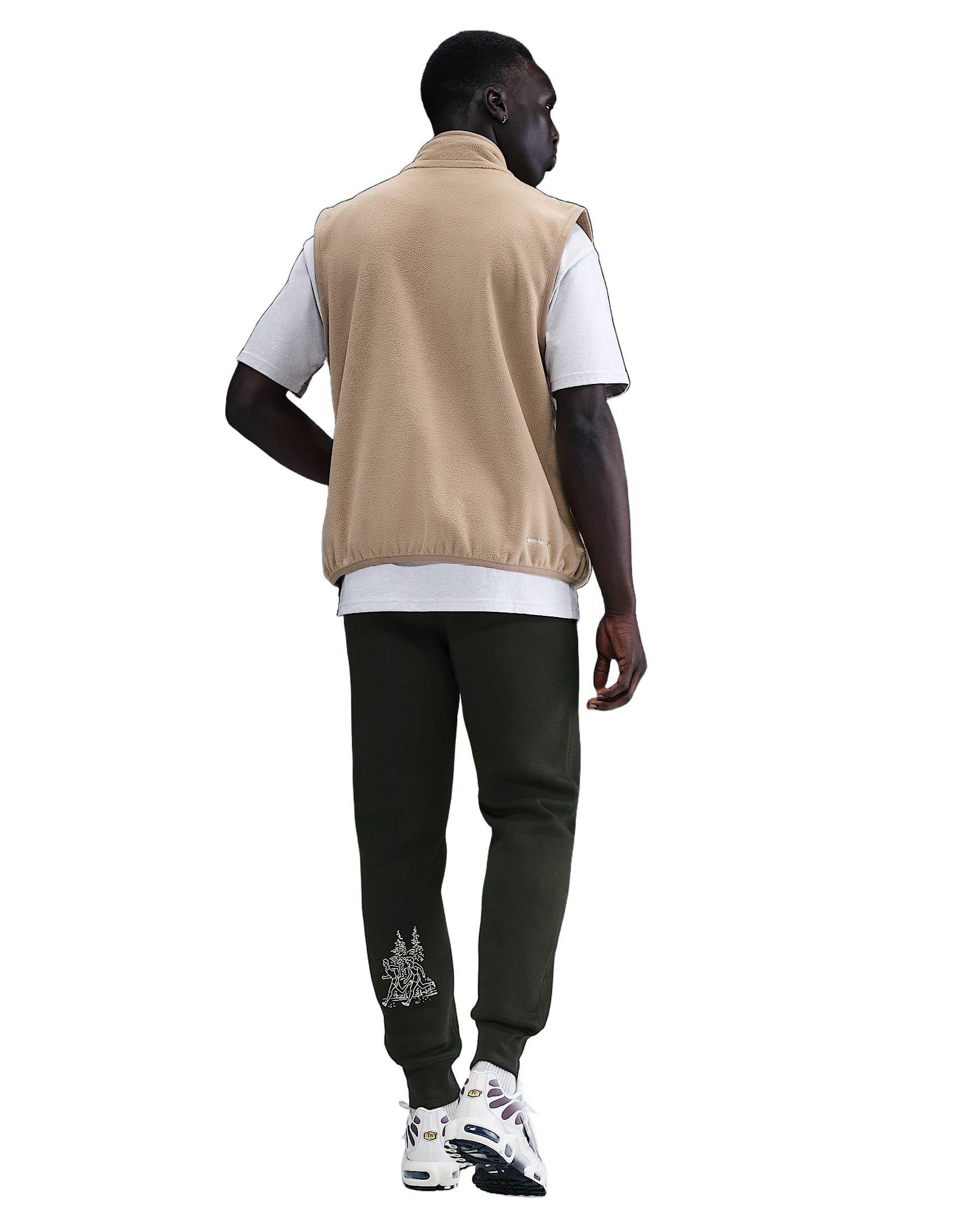 Nike Men's Sportswear Club Classic Fleece Joggers - GREEN Thumbnail View 2