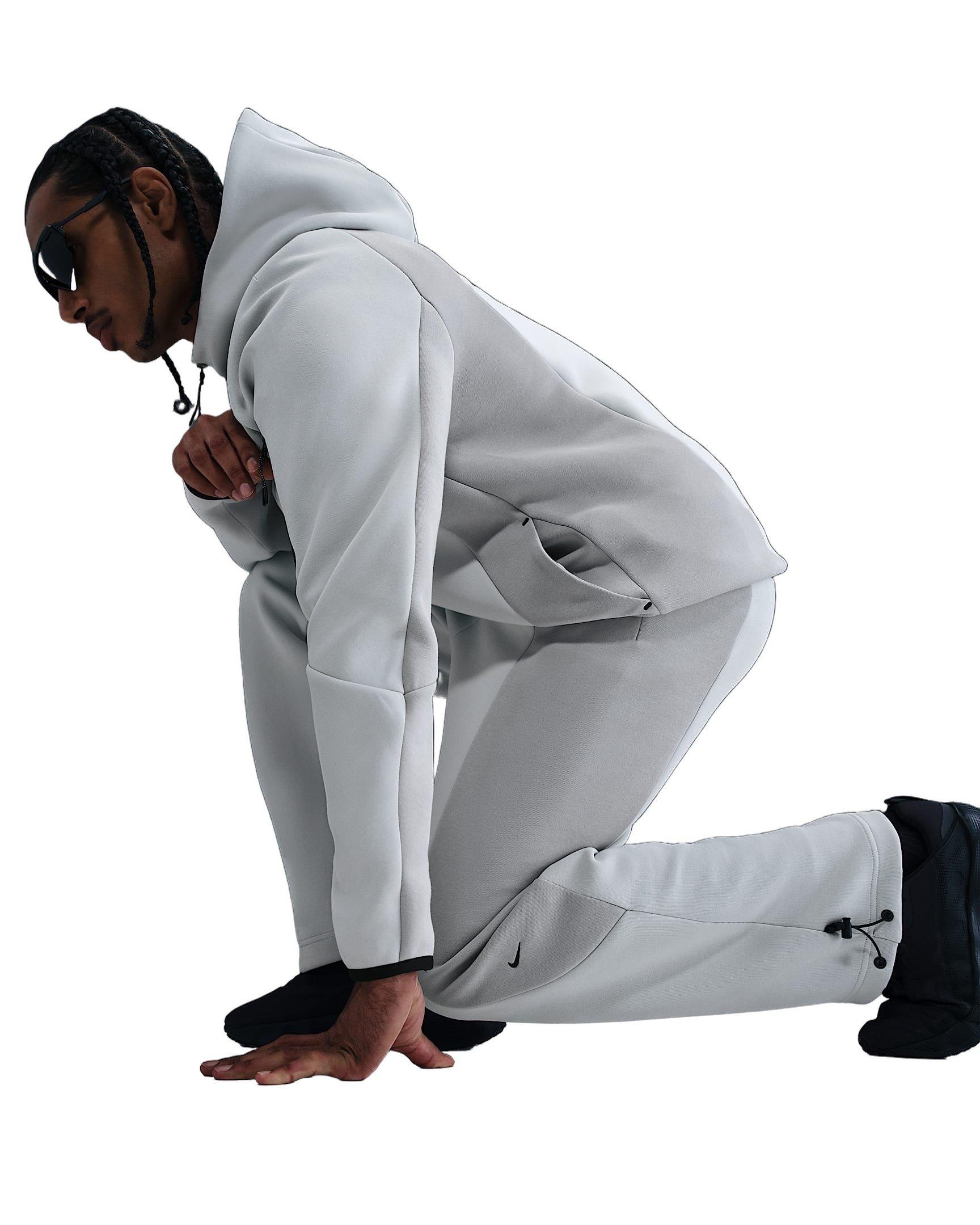 Nike Men's Tech Color-Block Open-Hem Fleece Pants - GREY Thumbnail View 5