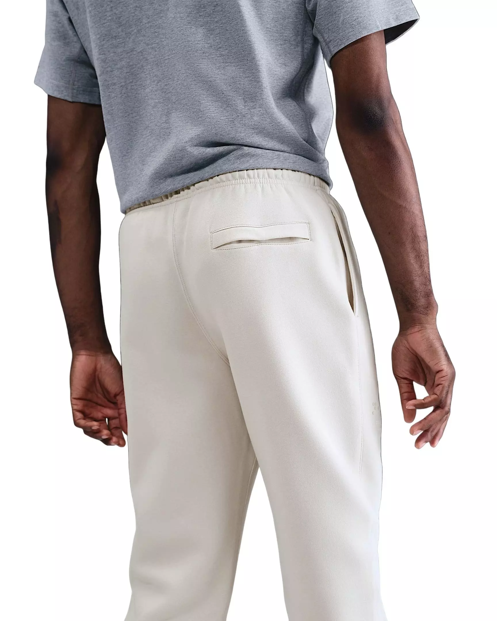 Nike Men's Sportswear Club Cuffed Fleece Pants - BEIGE
