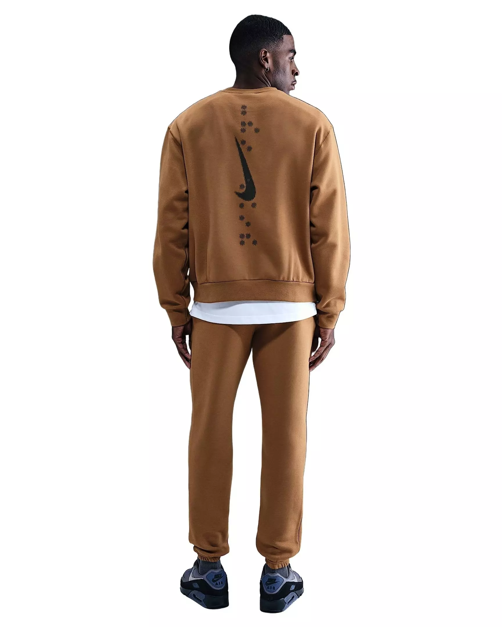 Nike Men's Sportswear Club Cuffed Fleece Pants - BROWN