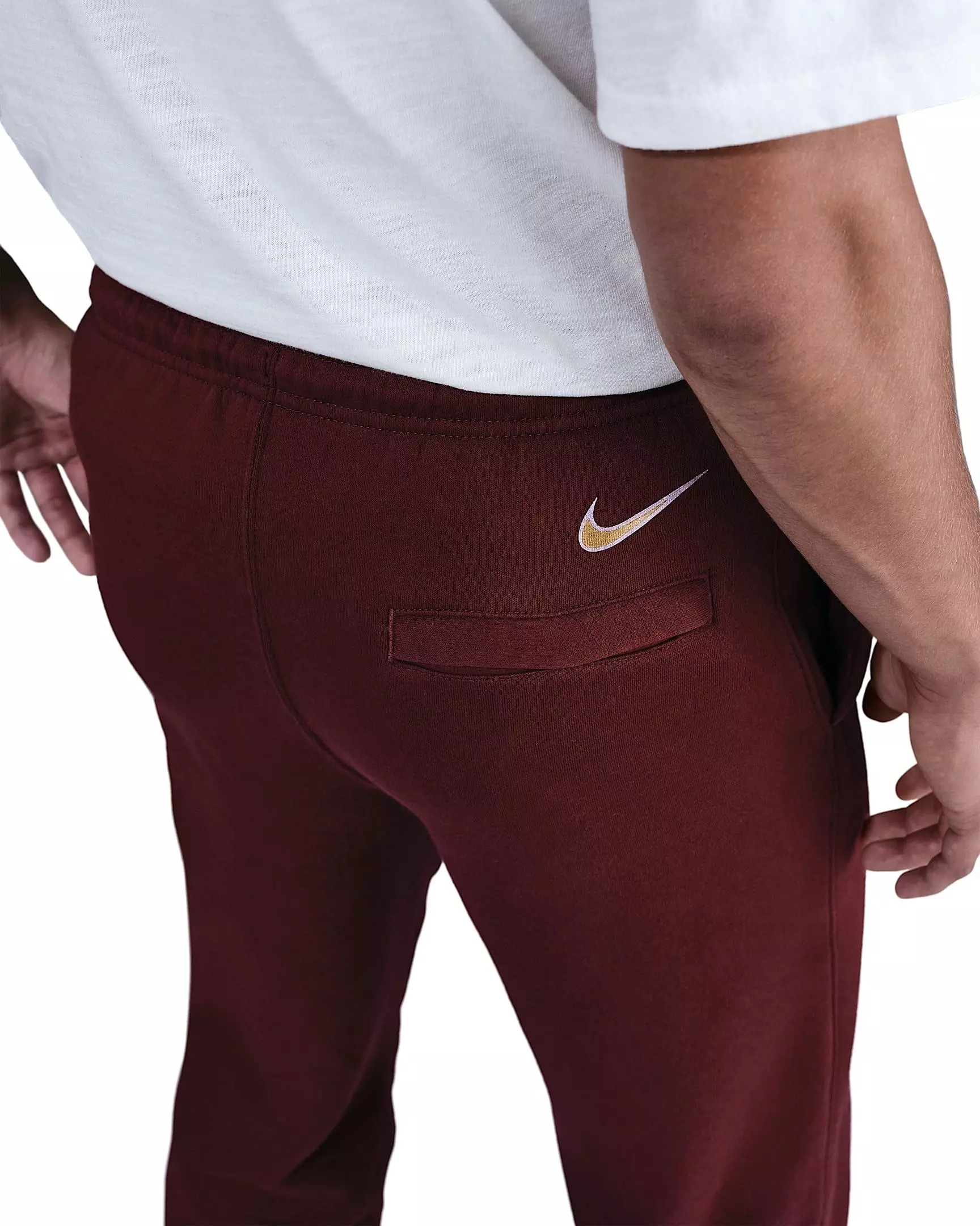 Nike Men's Sportswear Club Fleece Joggers - RED