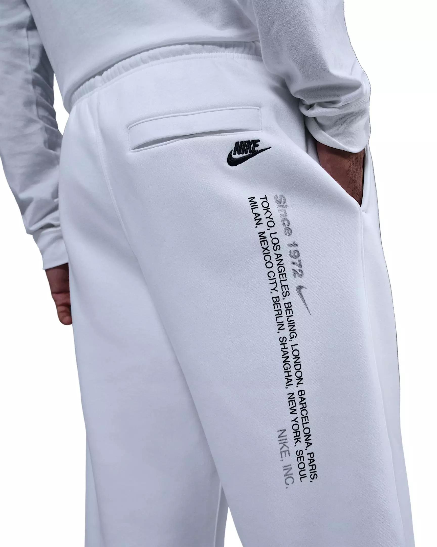 Nike Men's Sportswear Club Bungee Pants - WHITE