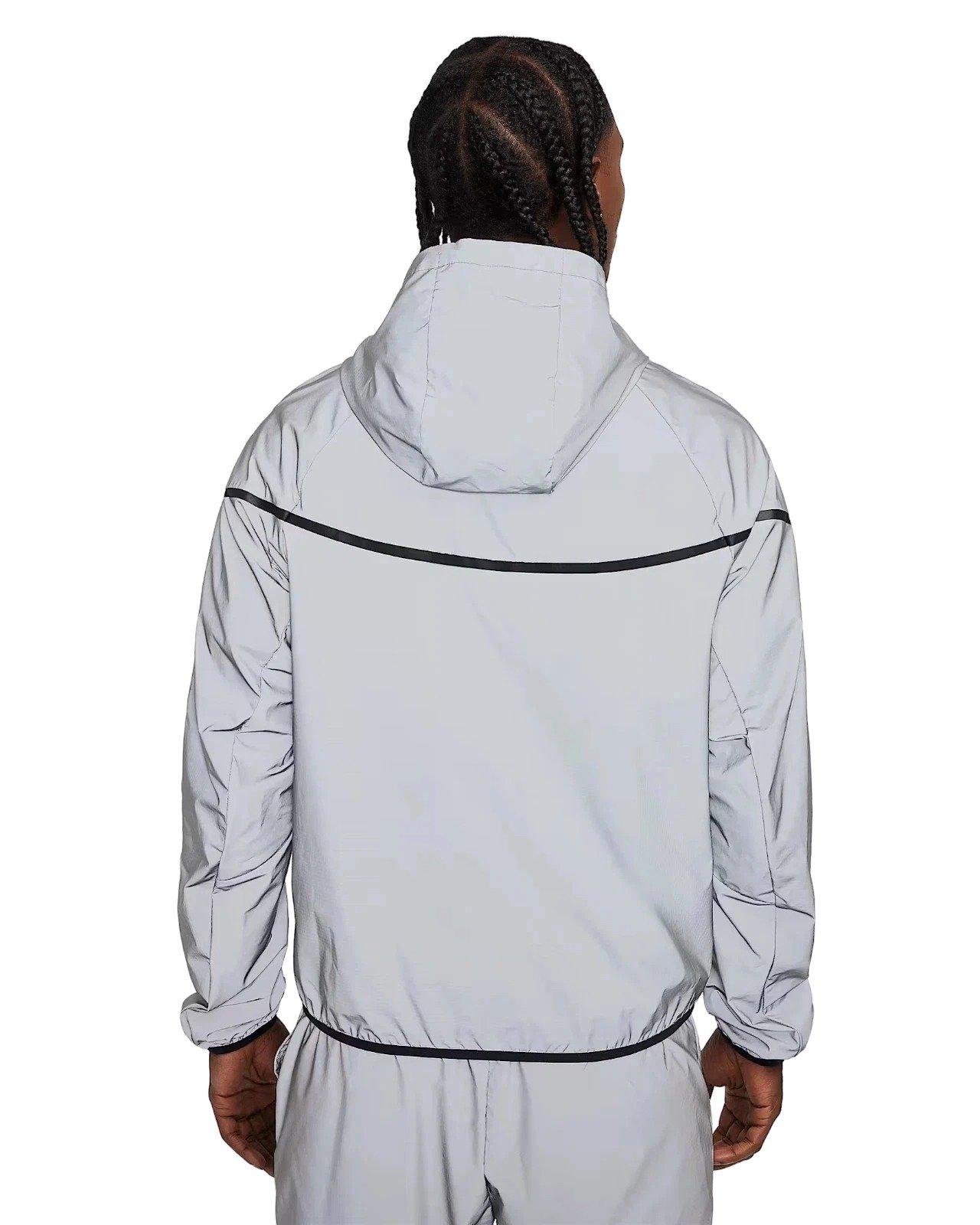 Nike Men's Tech Woven Flash Jacket - Grey - GREY Thumbnail View 2