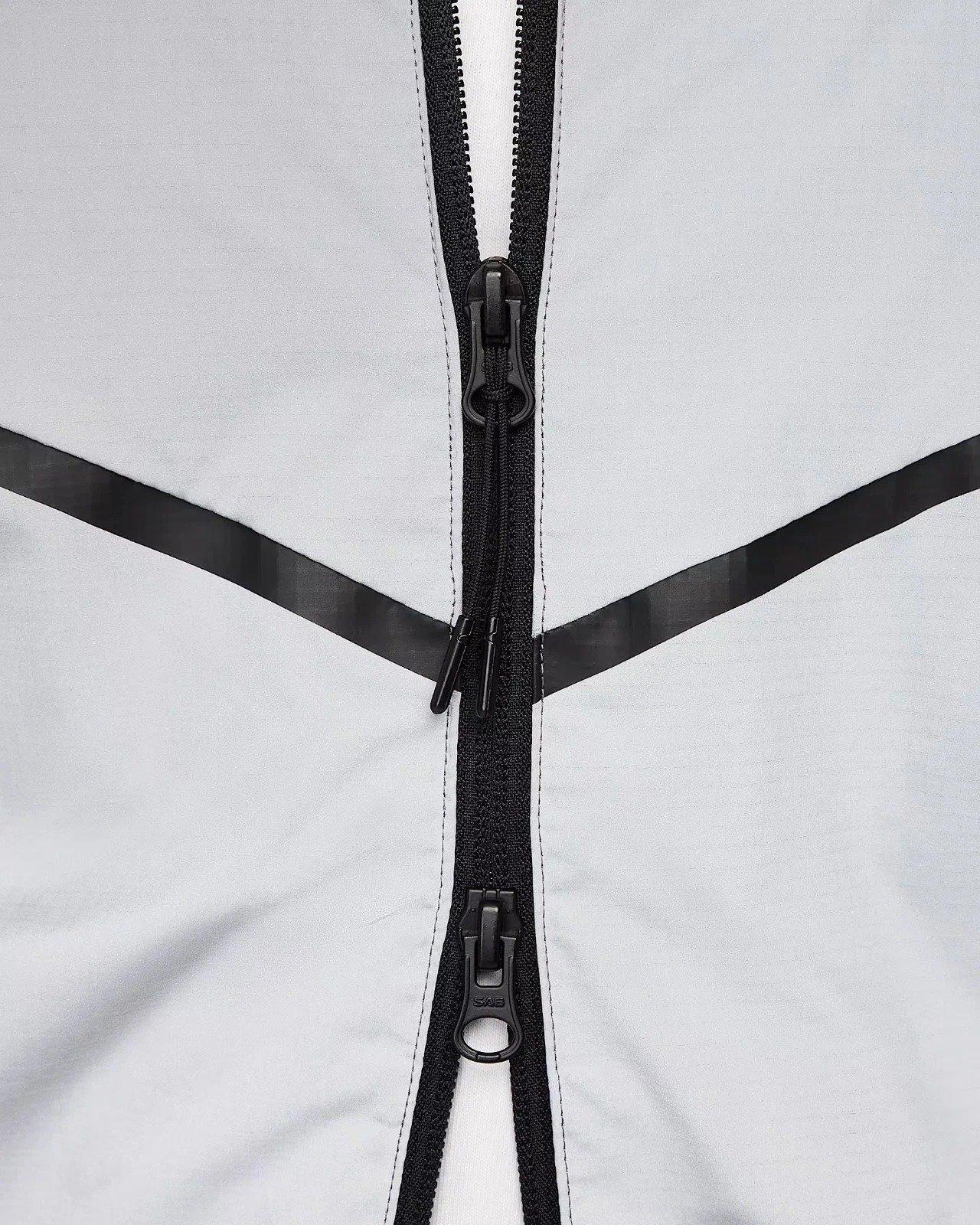 Nike Men's Tech Woven Flash Jacket - Grey - GREY Thumbnail View 4