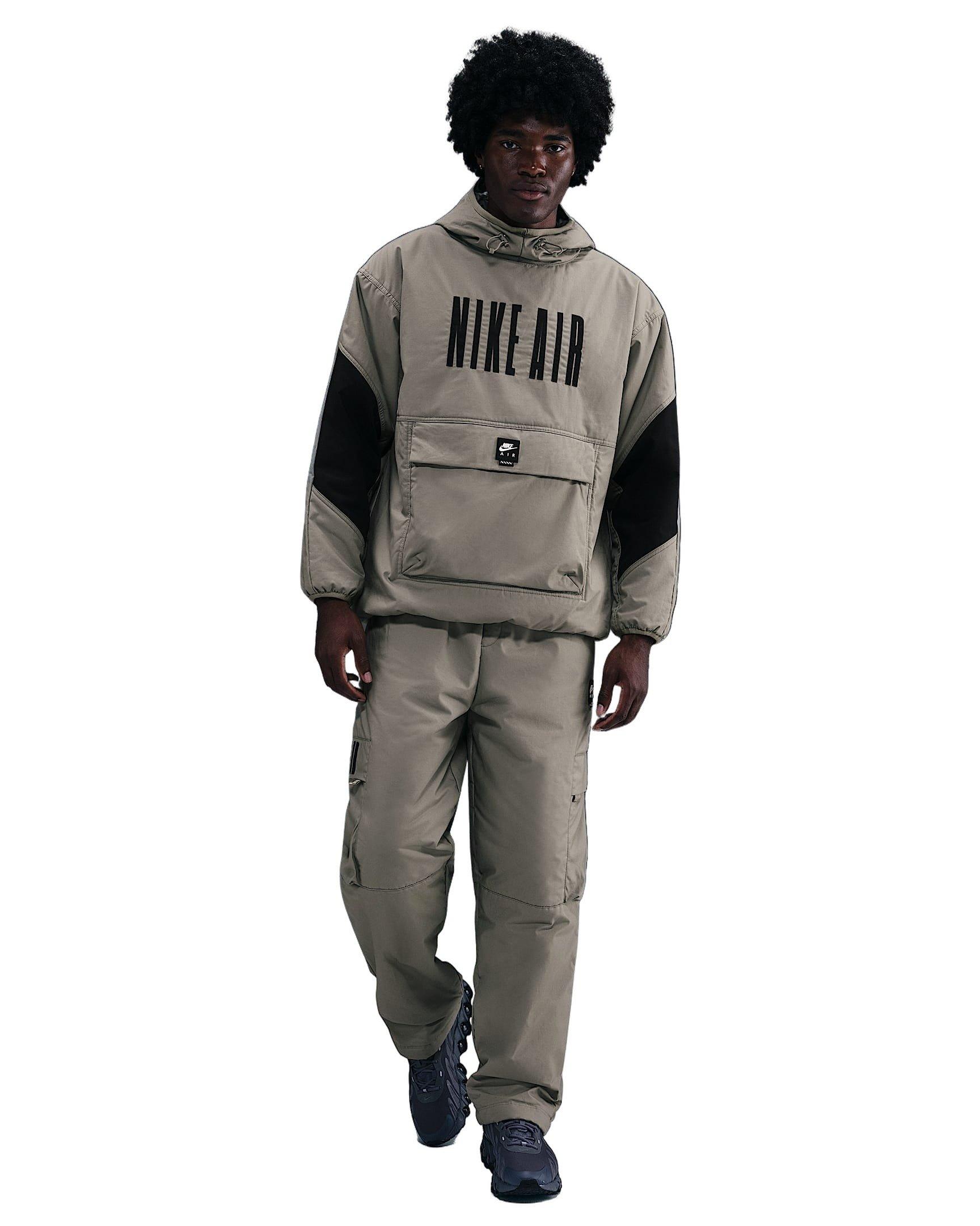 Nike Men's Air Loose Insulated Jacket - GREEN Thumbnail View 1