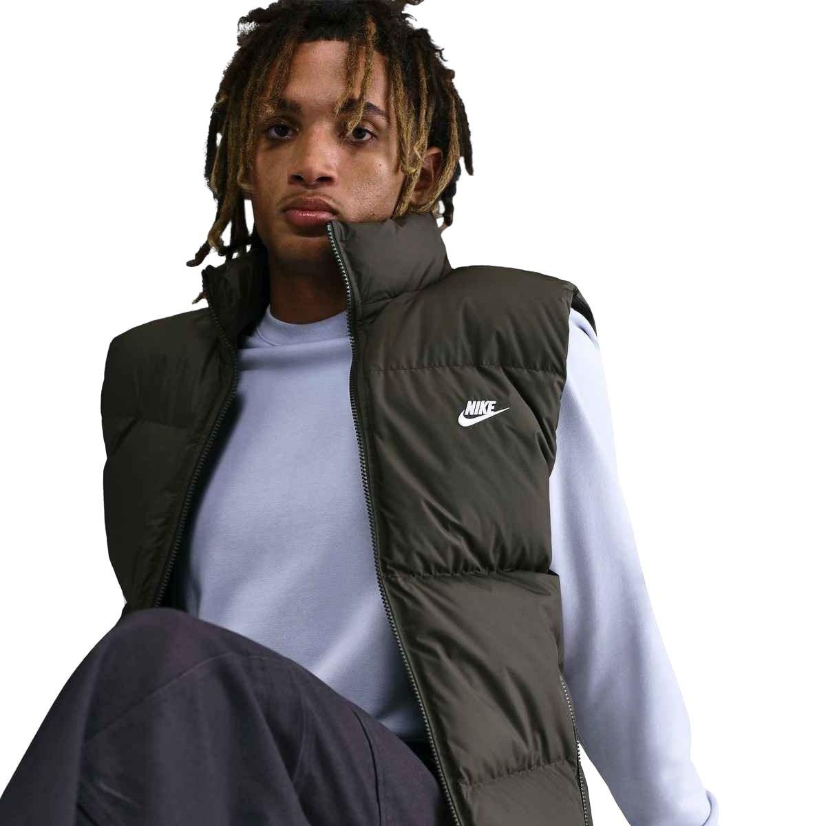 Nike Men's Sportswear Club Therma-FIT Puffer Vest - GREEN Thumbnail View 3