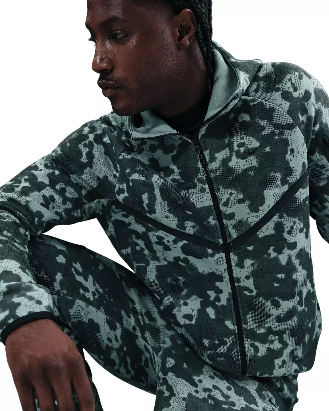 Nike Men's Tech Full-Zip Fleece Camo Windrunner Jacket - Green - GREEN