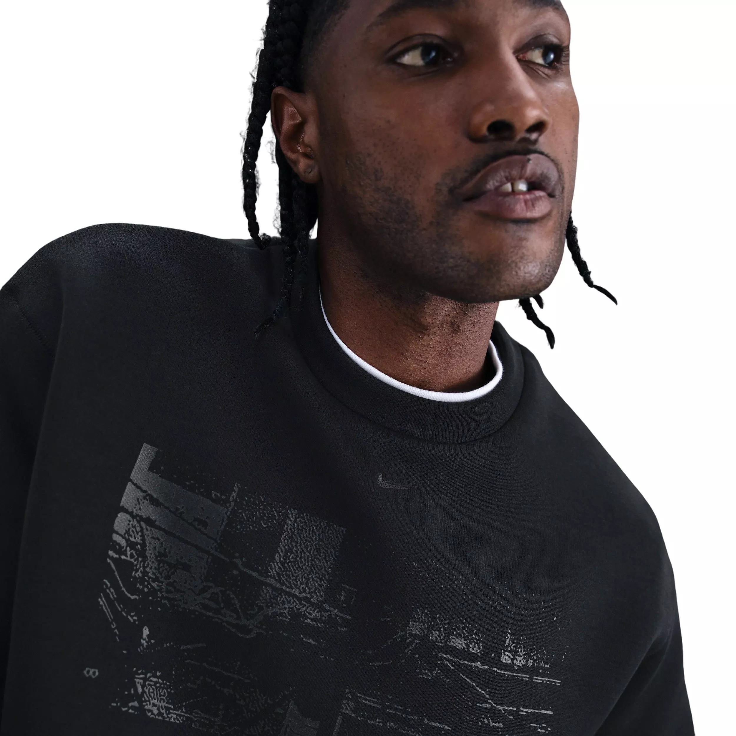 Nike Men's Tech Fleece Crew with Reflective Accents Sweater - BLACK