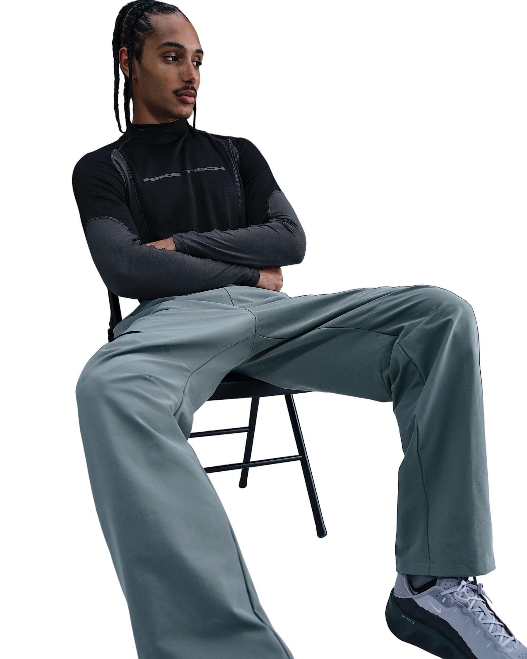 Nike Men's Tech Pro Base Layer Long-Sleeve Top - BLACK Thumbnail View 3