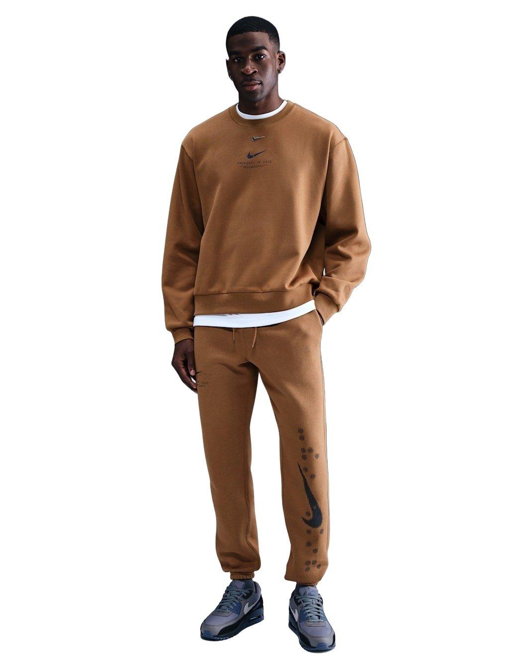 Nike Men's Sportswear Club BB Ski Fleece Crew-Neck Sweatshirt - BROWN Thumbnail View 4