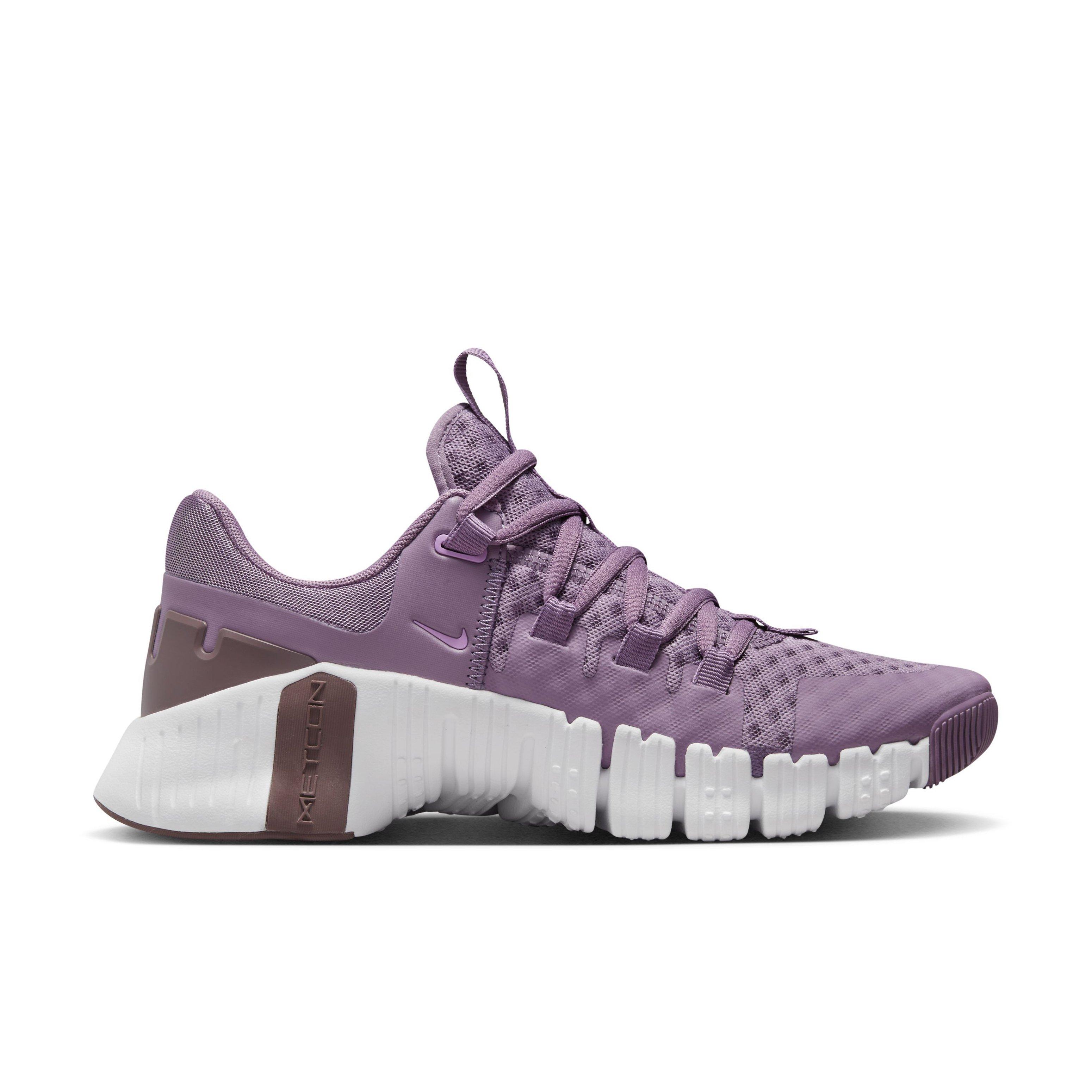 Nike metcon 5 hot sale rose gold womens