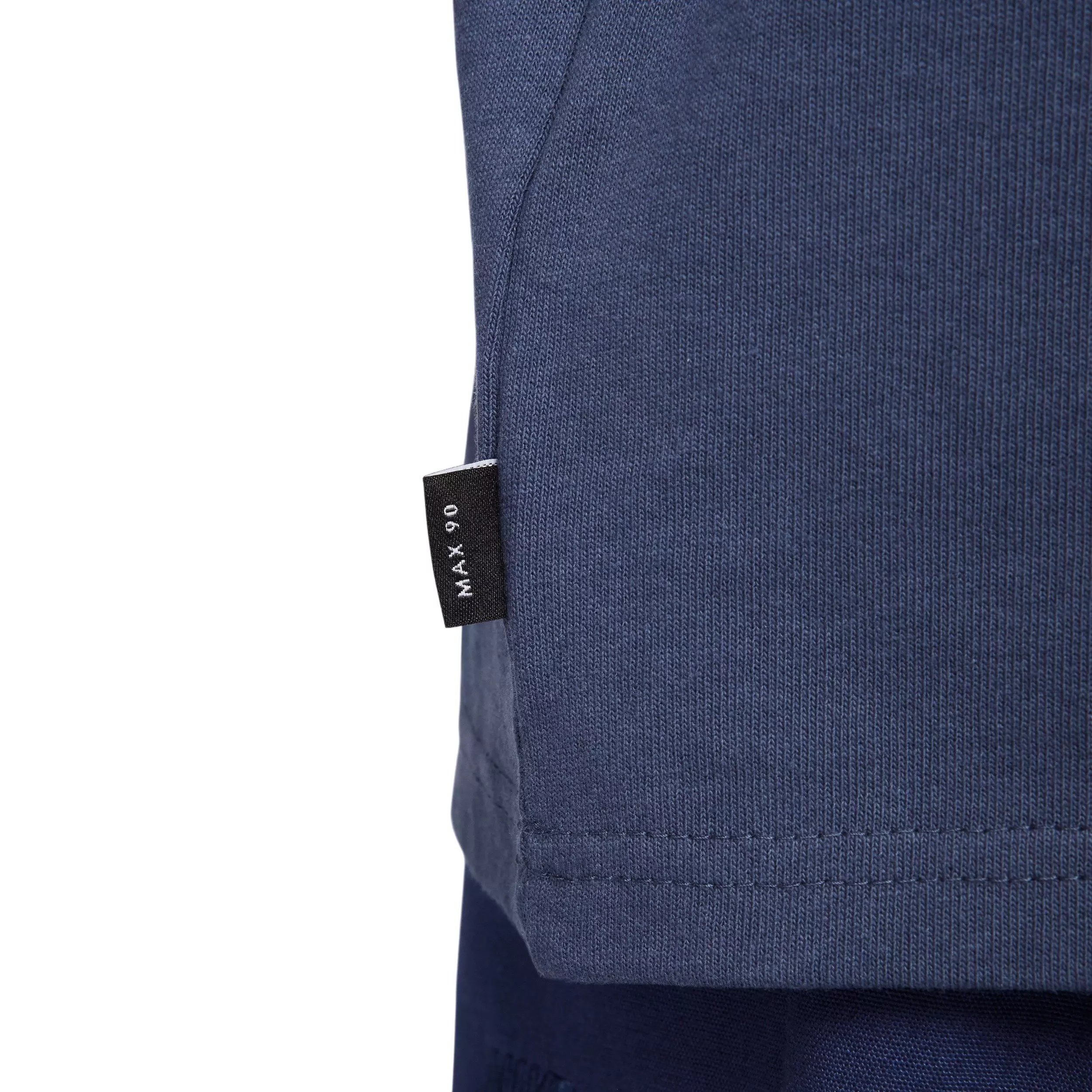 Nike Men's Sportswear Premium Essentials Long-Sleeve T-Shirt - BLUE