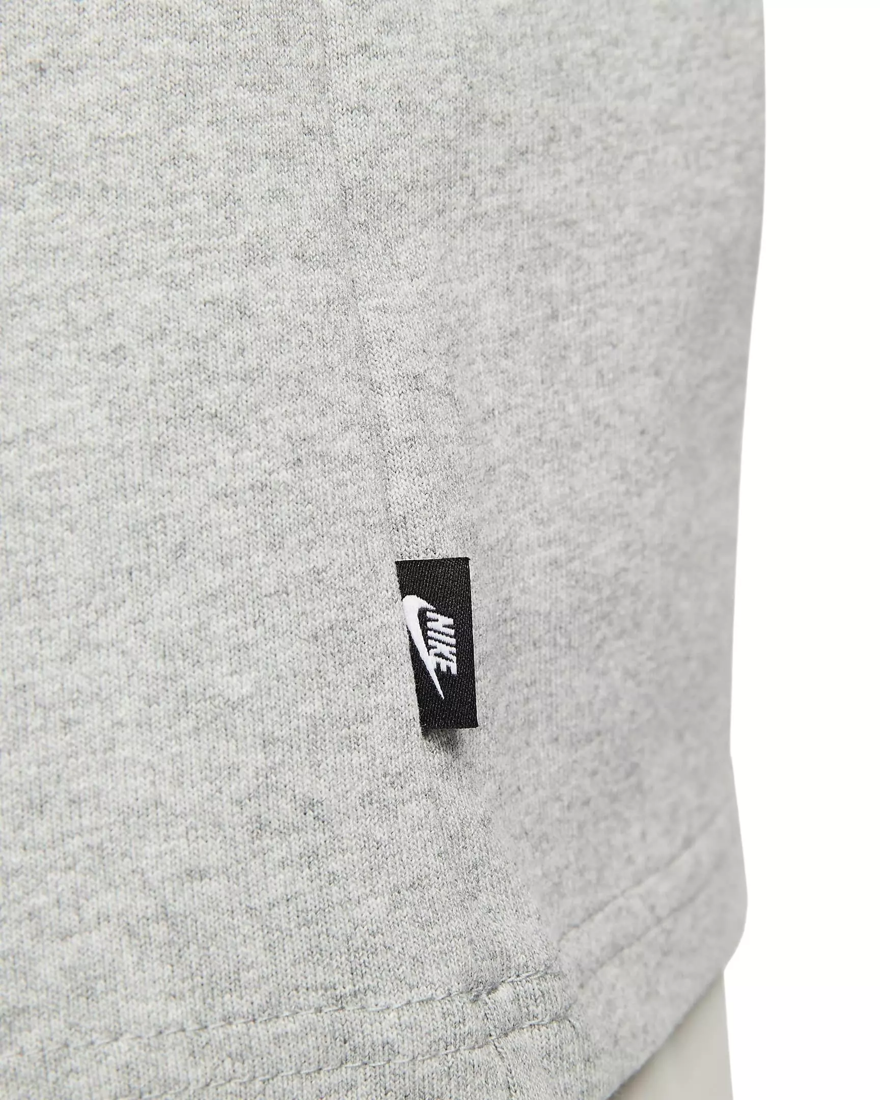 Nike Men's Sportswear Premium Essentials Long-Sleeve Pocket T-Shirt - GREY