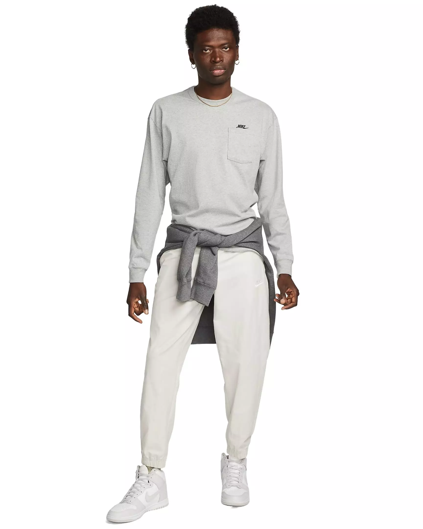 Nike Men's Sportswear Premium Essentials Long-Sleeve Pocket T-Shirt - GREY