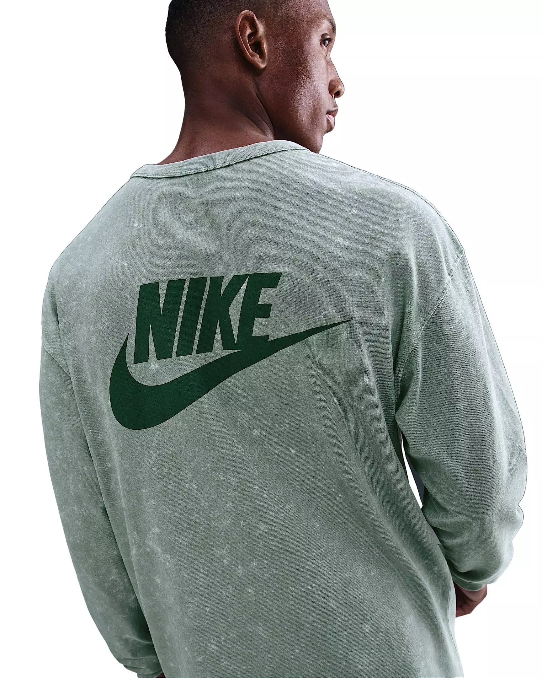 Nike Men's Sportswear Premium Essentials Long-Sleeve T-Shirt - Green - GREEN