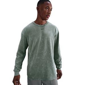 Nike Men's Sportswear Premium Essentials Long-Sleeve T-Shirt -Green