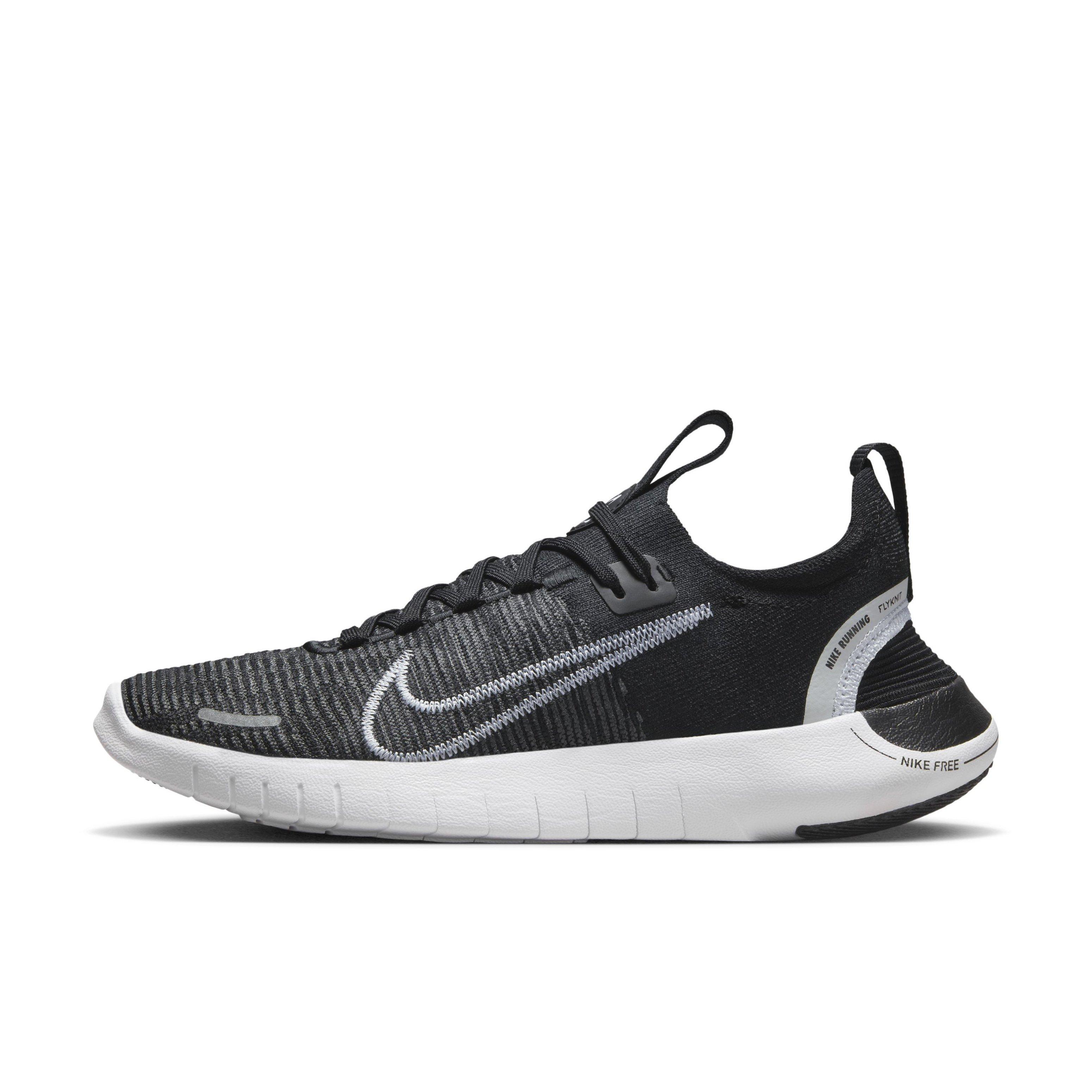 Womens nike free rn flyknit 217 deals black and white