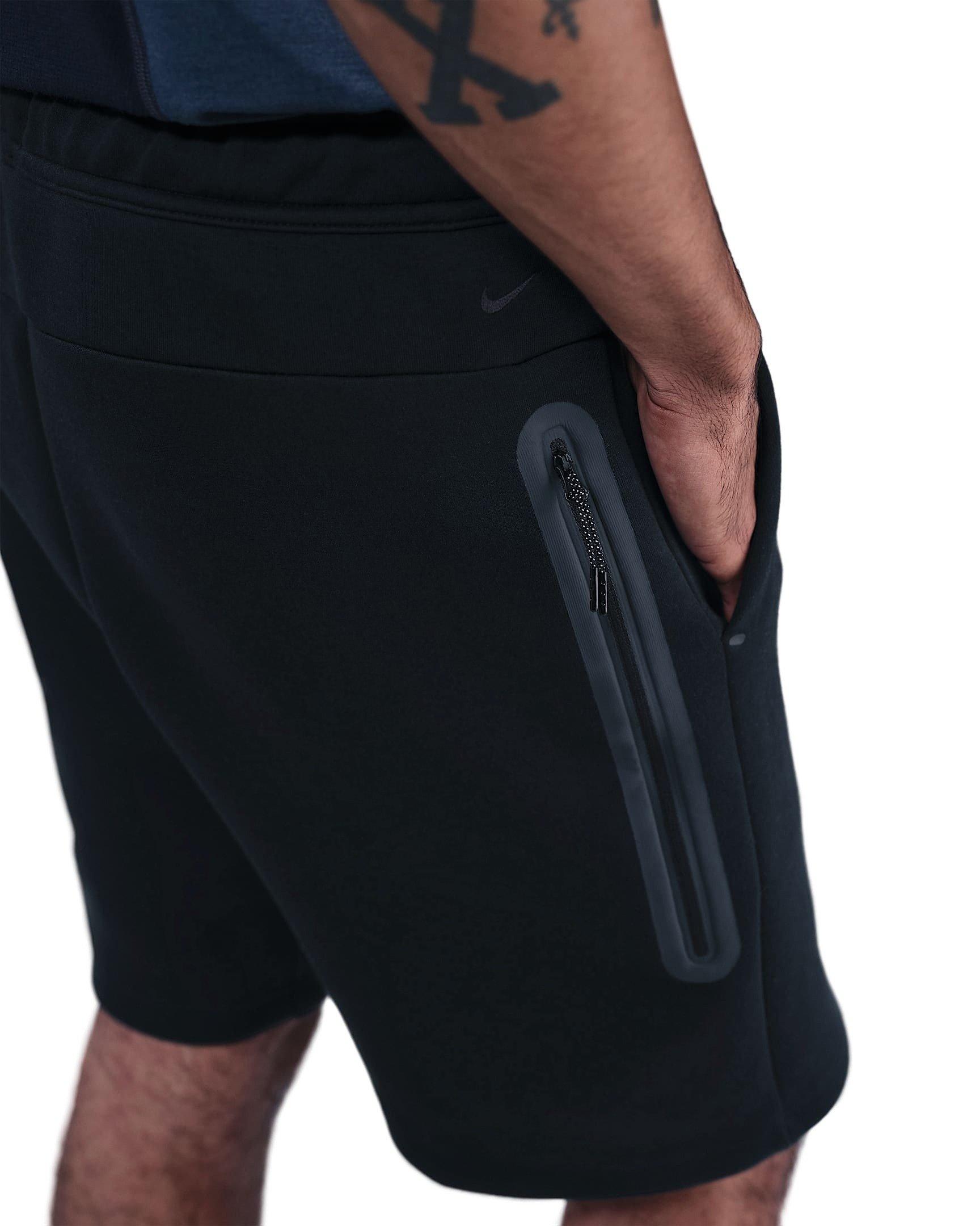 Nike Men's Tech Fleece Shorts - BLACK Thumbnail View 2