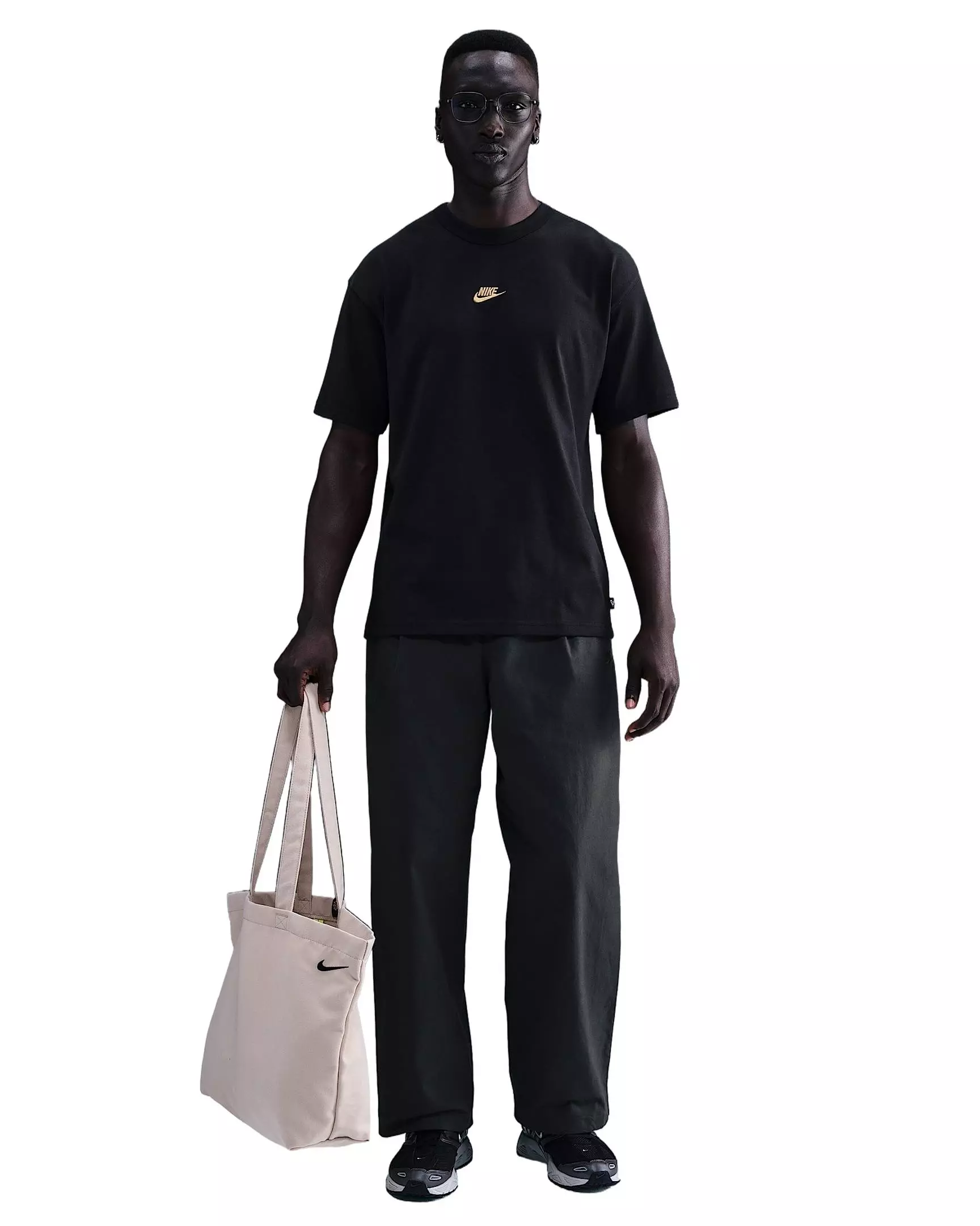 Nike Men's Sportswear Premium Essentials Short-Sleeve T-Shirt - BLACK