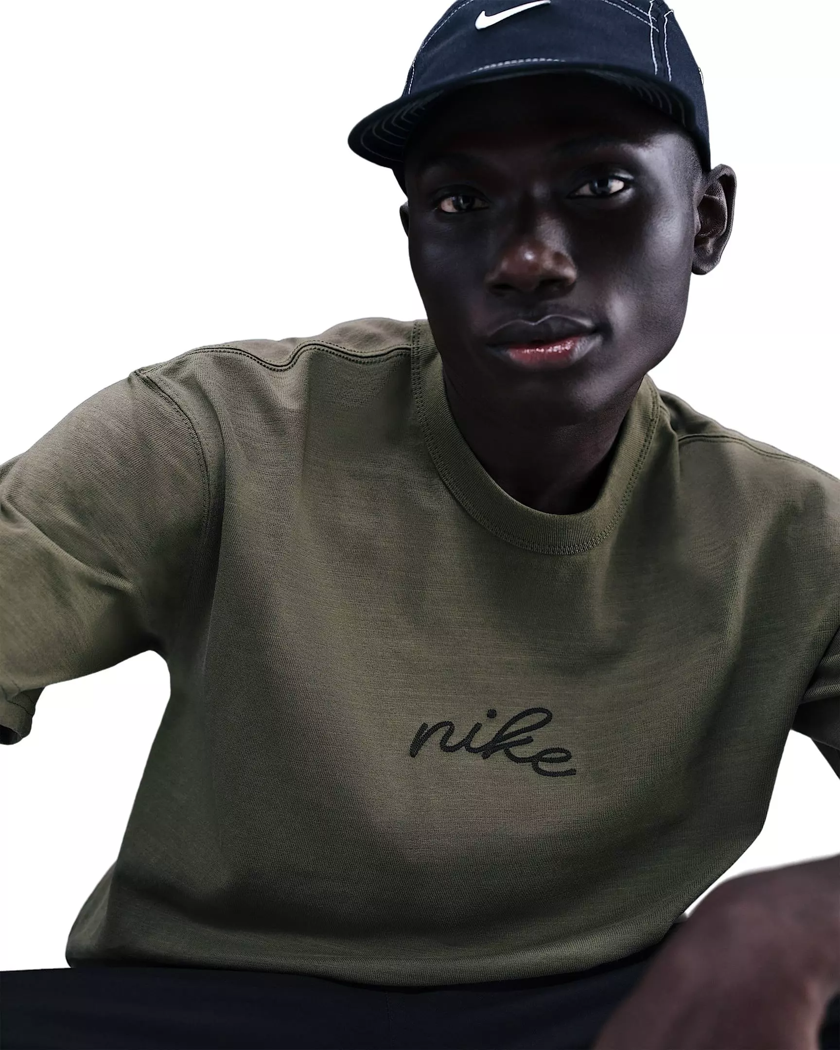 Nike Men's Sportswear Premium FH25 Essentials T-Shirt - OLIVE GREEN