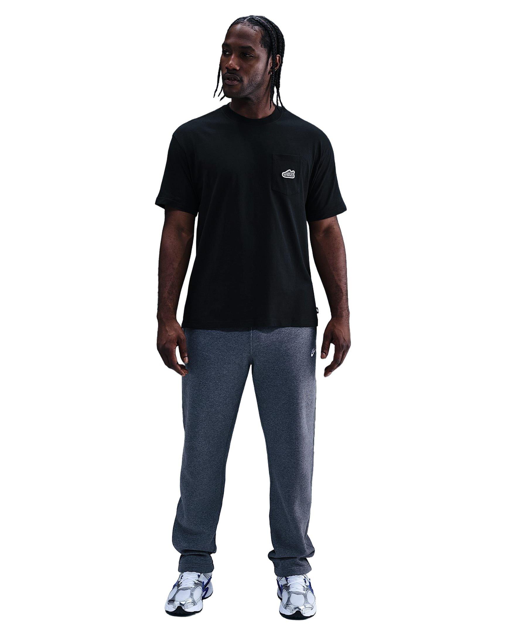 Nike Men's Sportswear Monarch T-Shirt - BLACK Thumbnail View 4