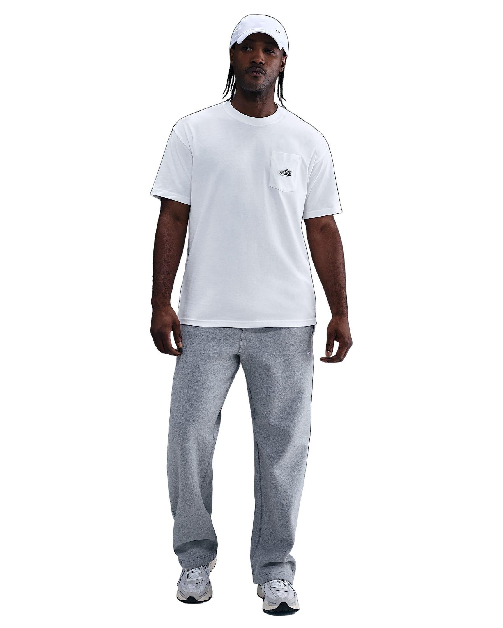 Nike Men's Sportswear Monarch T-Shirt - WHITE Thumbnail View 4
