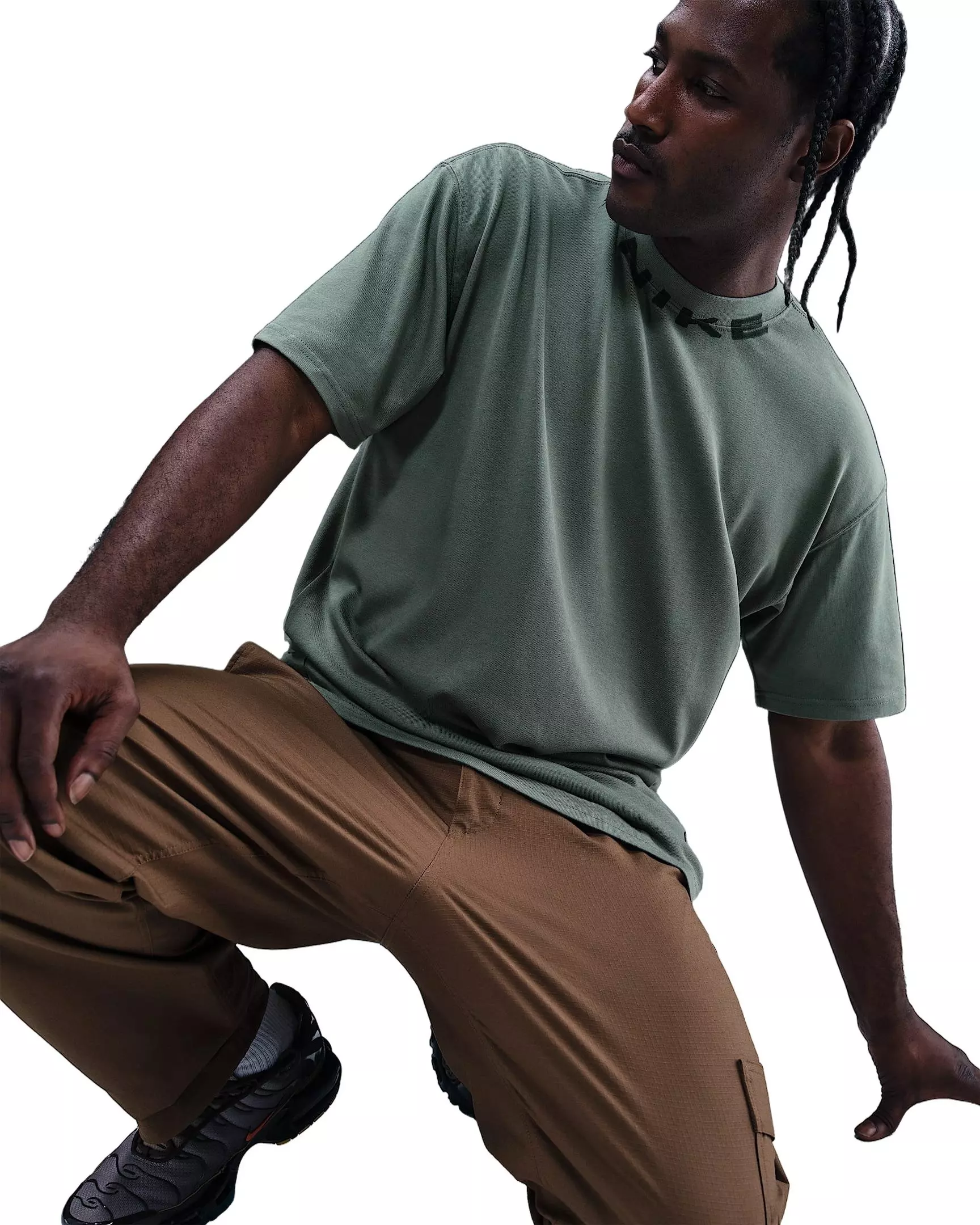 Nike Men's Sportswear OC Collar Print T-Shirt - GREEN