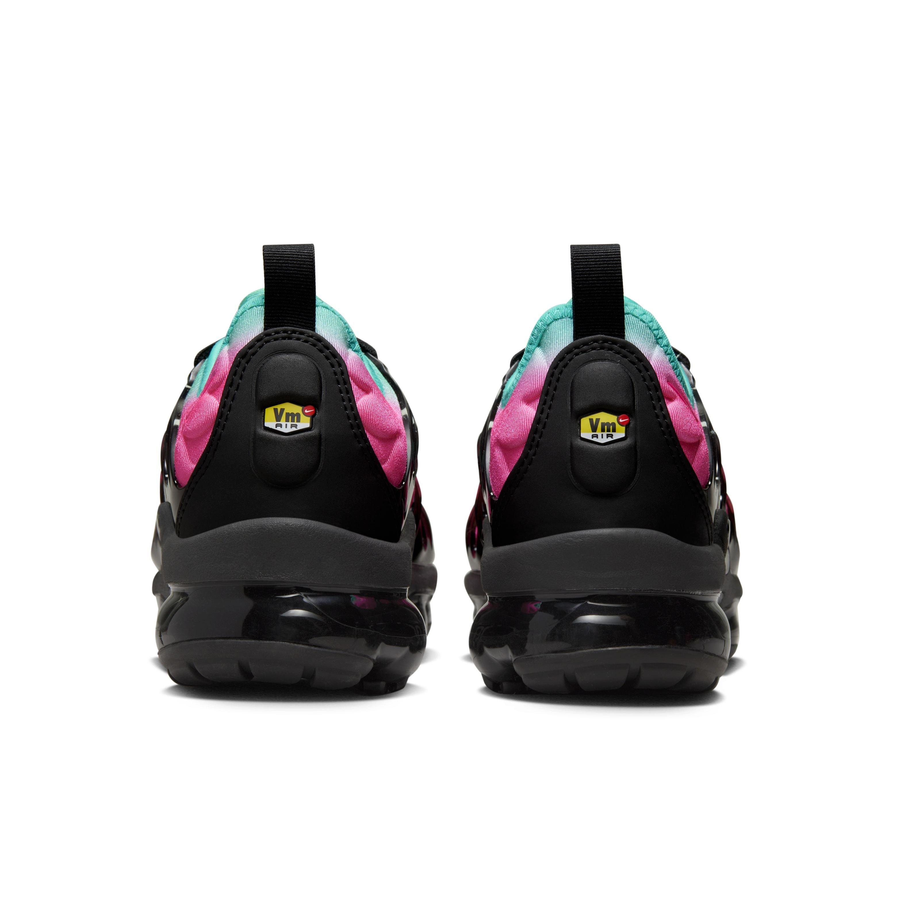 Nike Air VaporMax Plus "Pink Blast/Clear Jade/Black" Women's Shoe - PINK/JADE/BLACK Thumbnail View 5