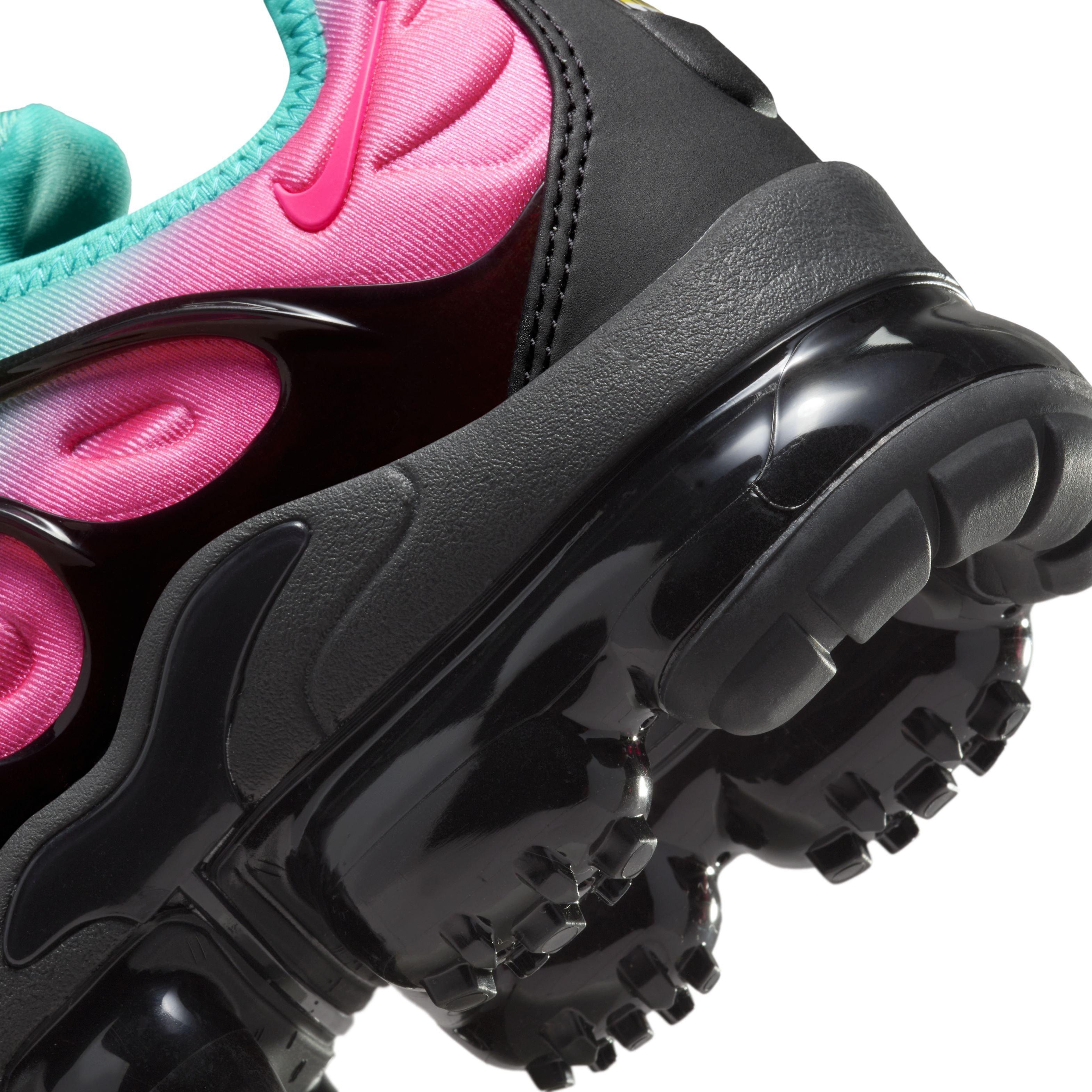 Nike Air VaporMax Plus "Pink Blast/Clear Jade/Black" Women's Shoe - PINK/JADE/BLACK Thumbnail View 8