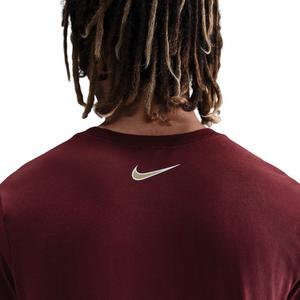 Nike Men's Sportswear Short-Sleeve Crew MM Tee