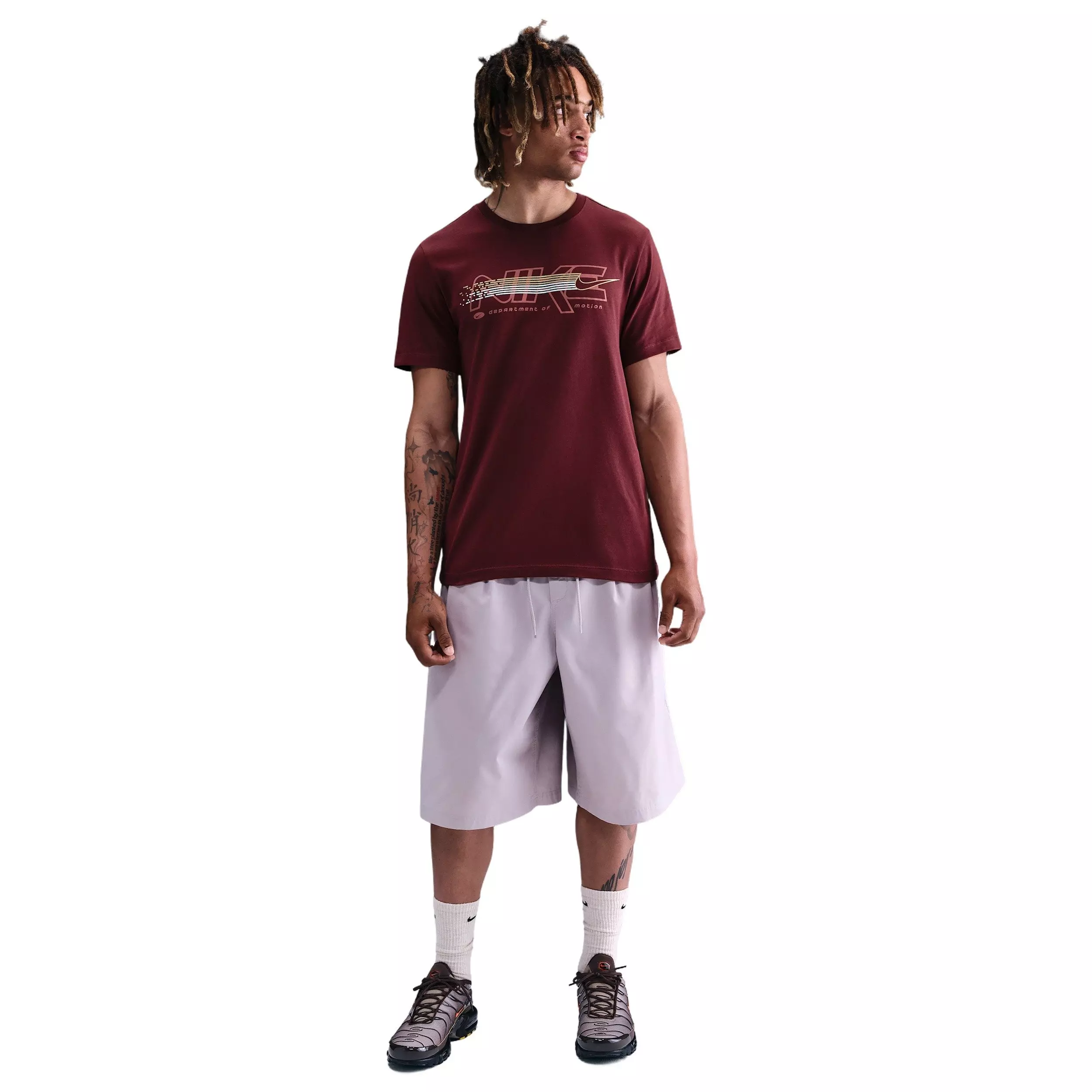 Nike Men's Sportswear Short-Sleeve Crew MM Tee - RED