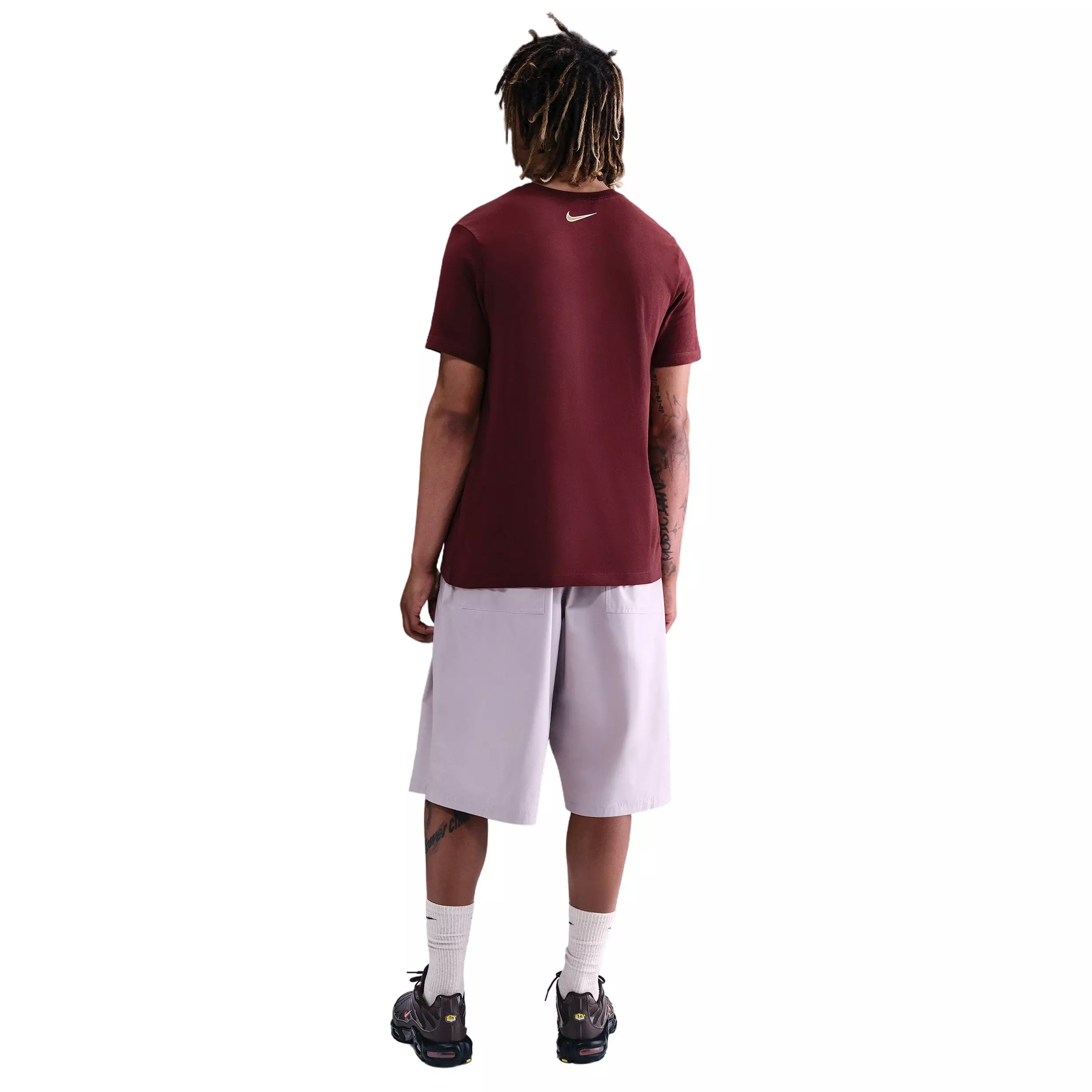 Nike Men's Sportswear Short-Sleeve Crew MM Tee - RED