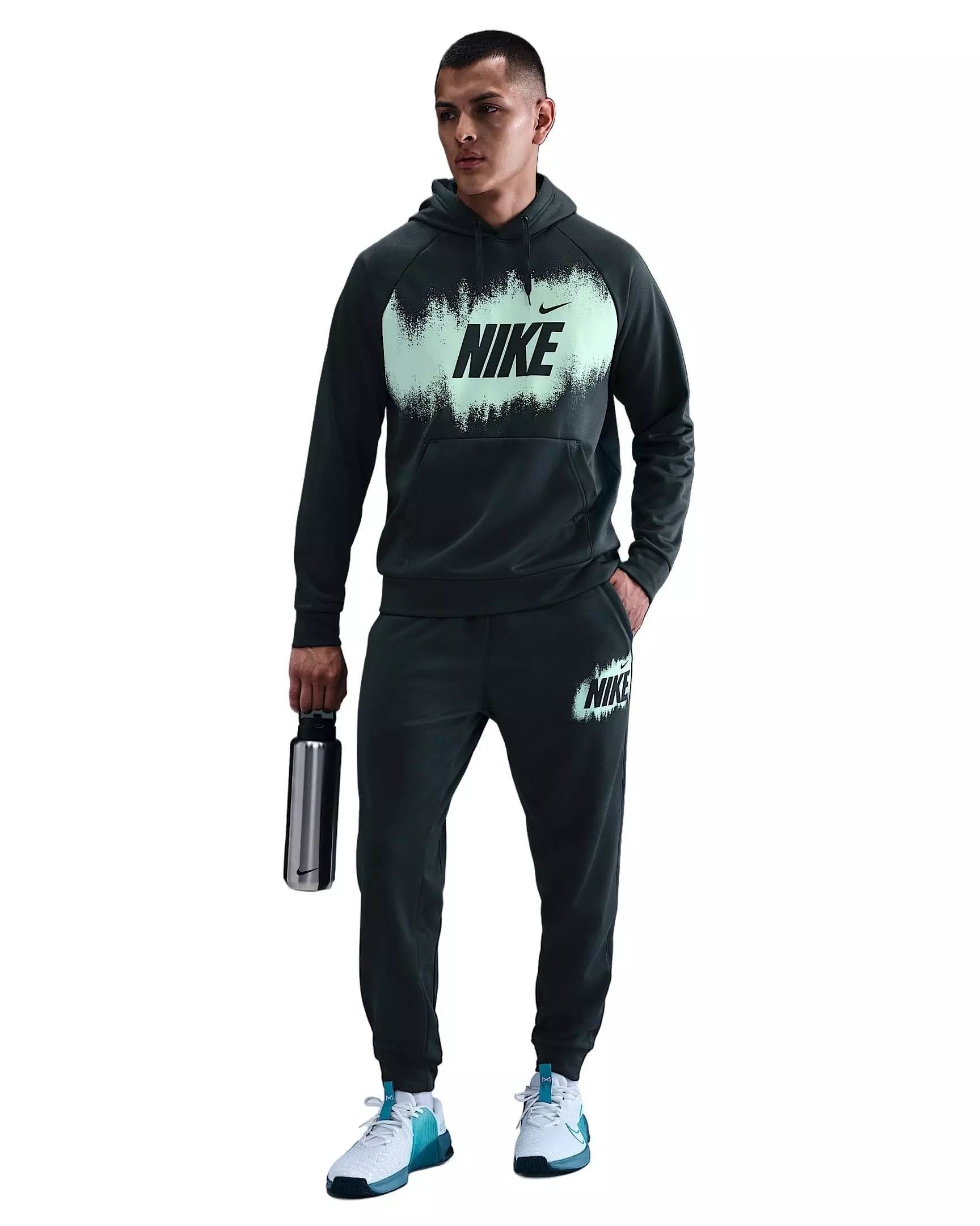 Nike Men's Therma-FIT Fleece Graphic Joggers - SEAWEED GREEN
