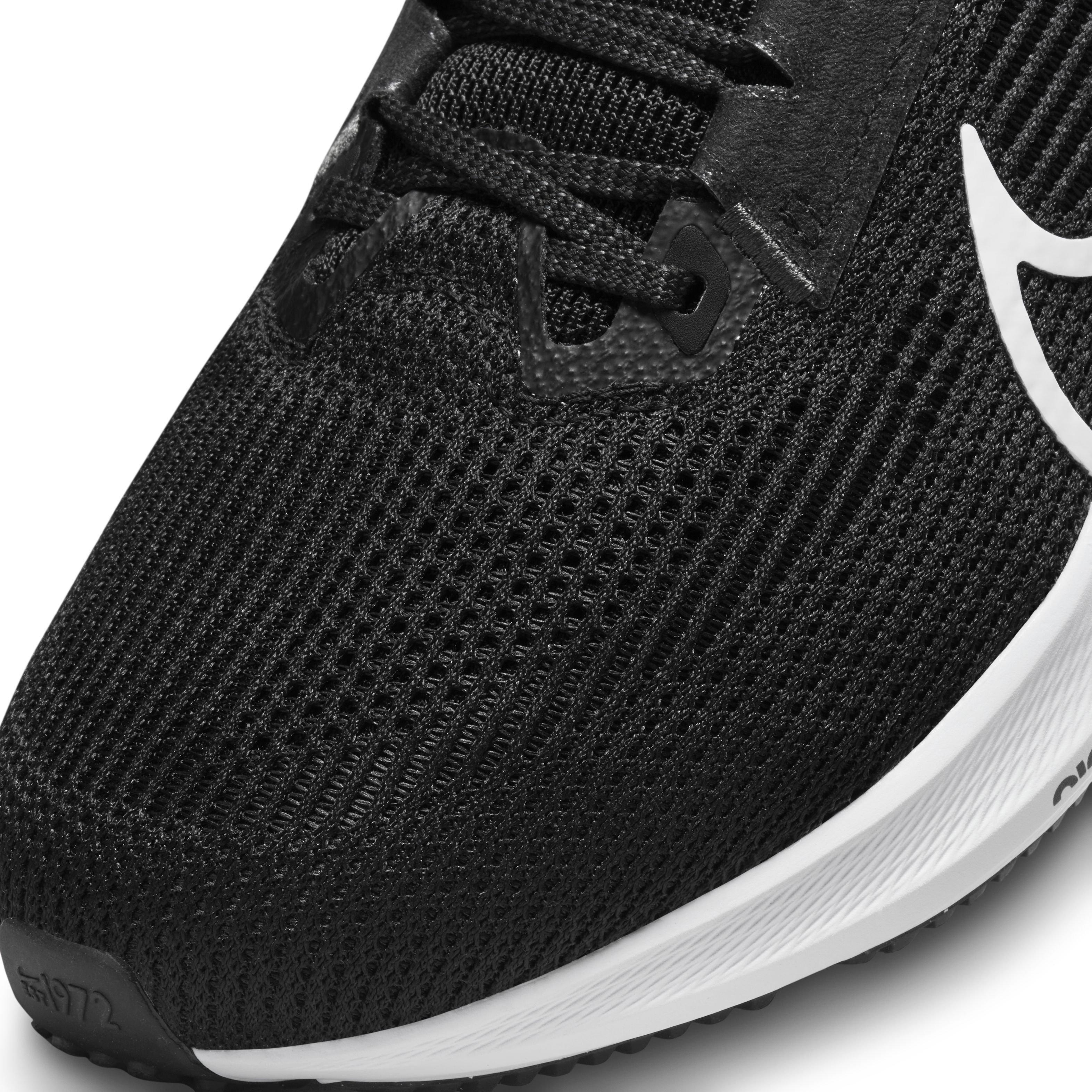 Nike Pegasus 40 "Black/White/Iron Grey" Women's Wide Running Shoe - BLACK/WHITE/GREY Thumbnail View 7