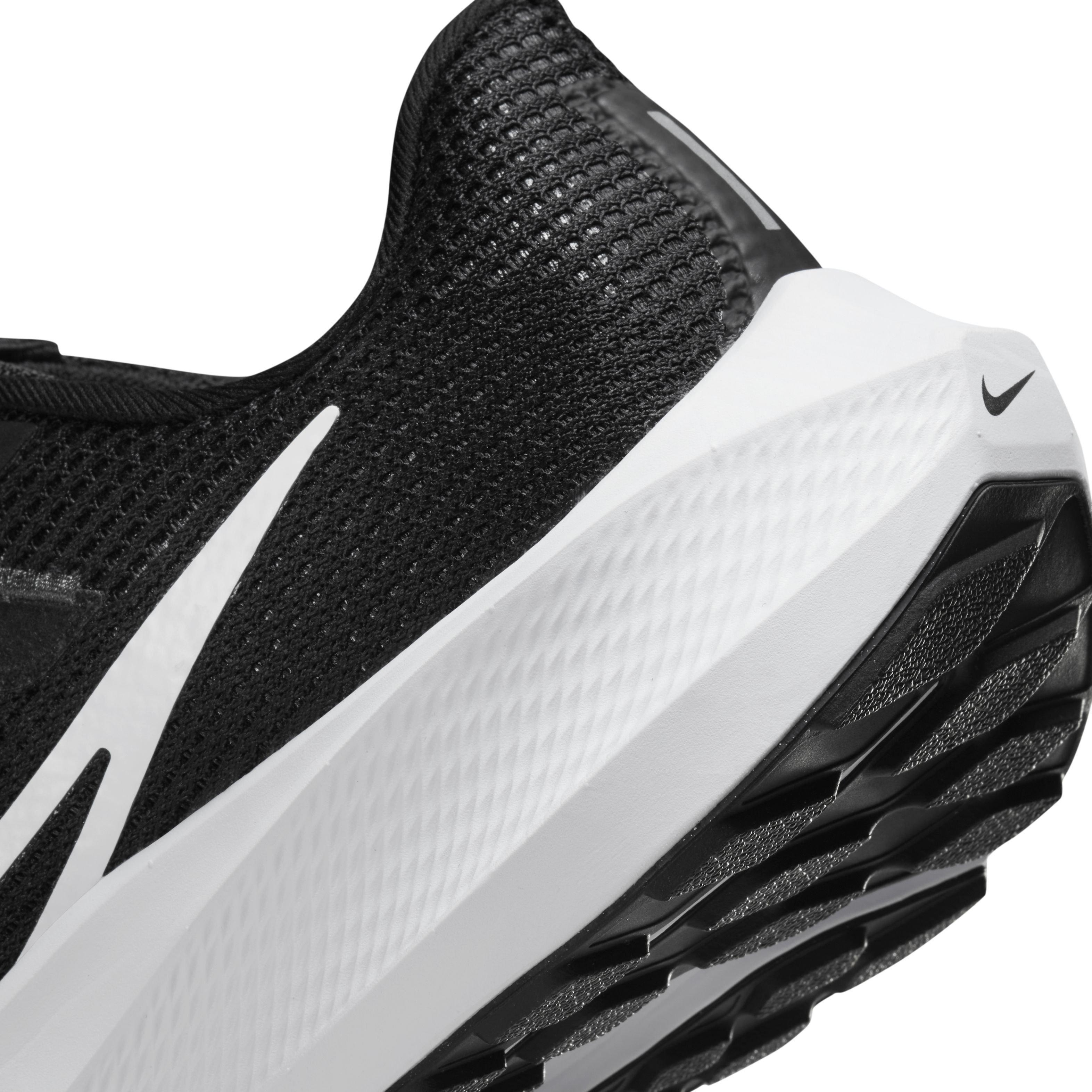 Nike Pegasus 40 "Black/White/Iron Grey" Women's Wide Running Shoe - BLACK/WHITE/GREY Thumbnail View 8