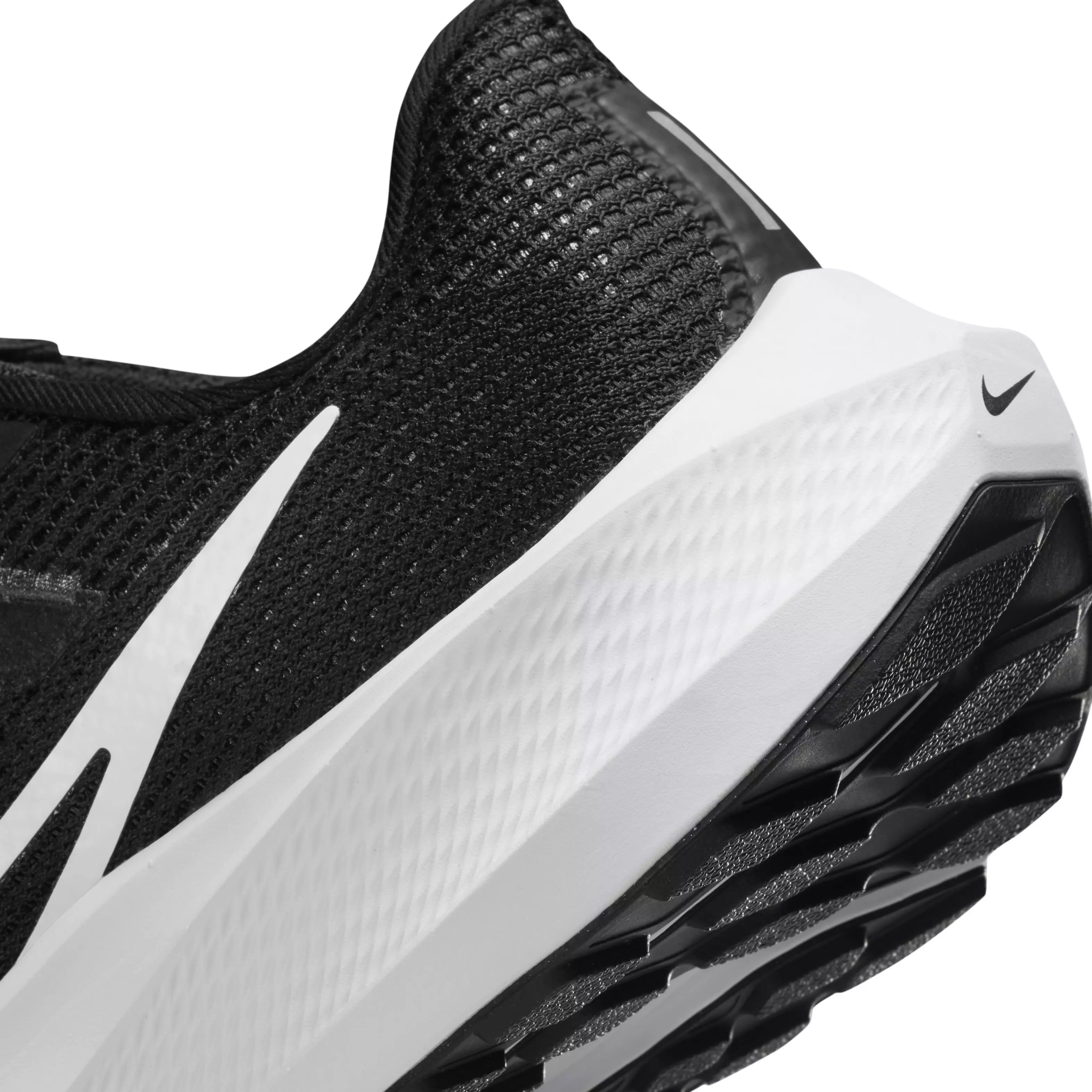 Nike Pegasus 40 "Black/White/Iron Grey" Women's Wide Running Shoe - BLACK/WHITE/GREY