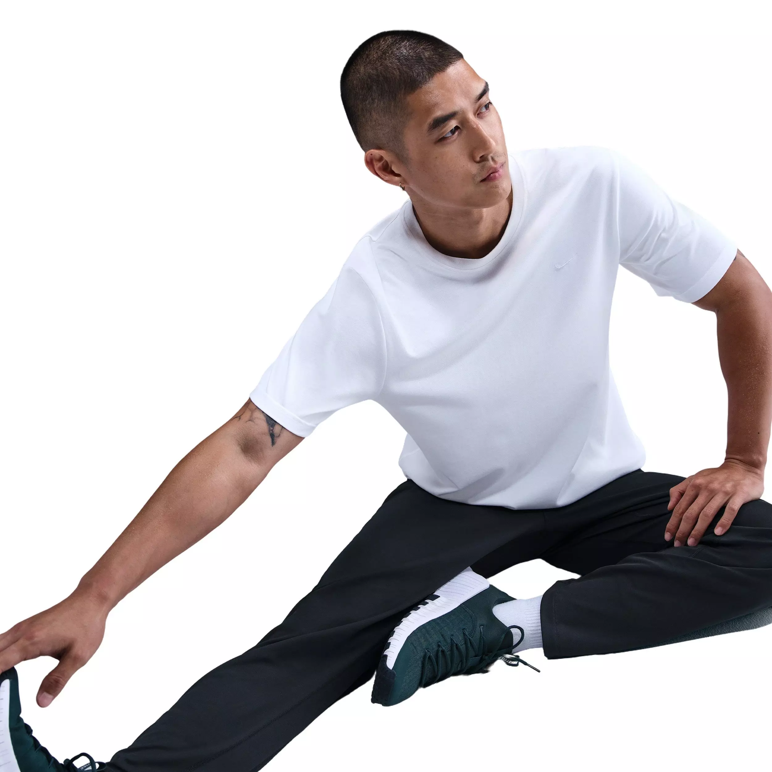 Nike Men's Totality Dri-FIT Open Hem Versatile Pants - GREEN