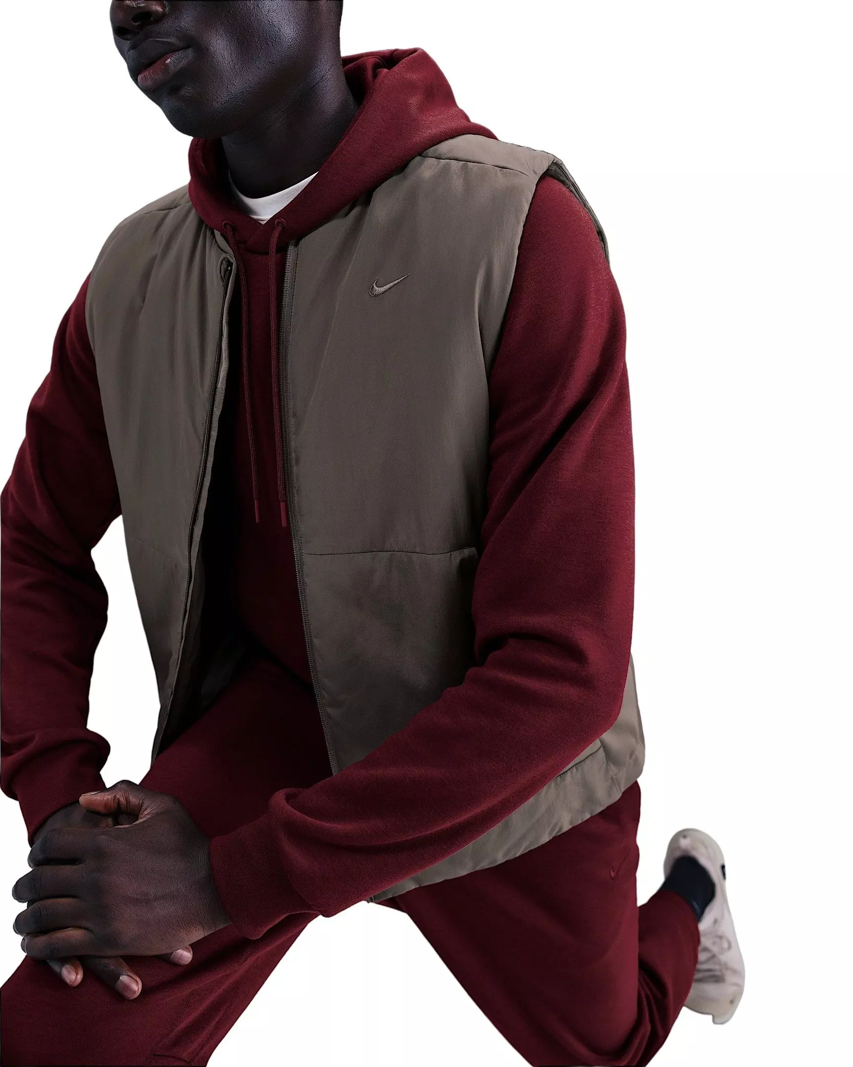 Nike Men's Therma-FIT Unlimited Synthetic Filled Training Vest - STONE