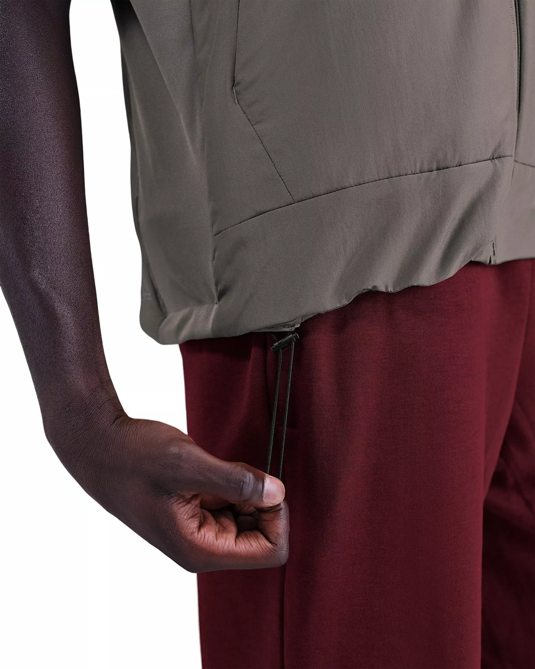 Nike Men's Therma-FIT Unlimited Synthetic Filled Training Vest - STONE