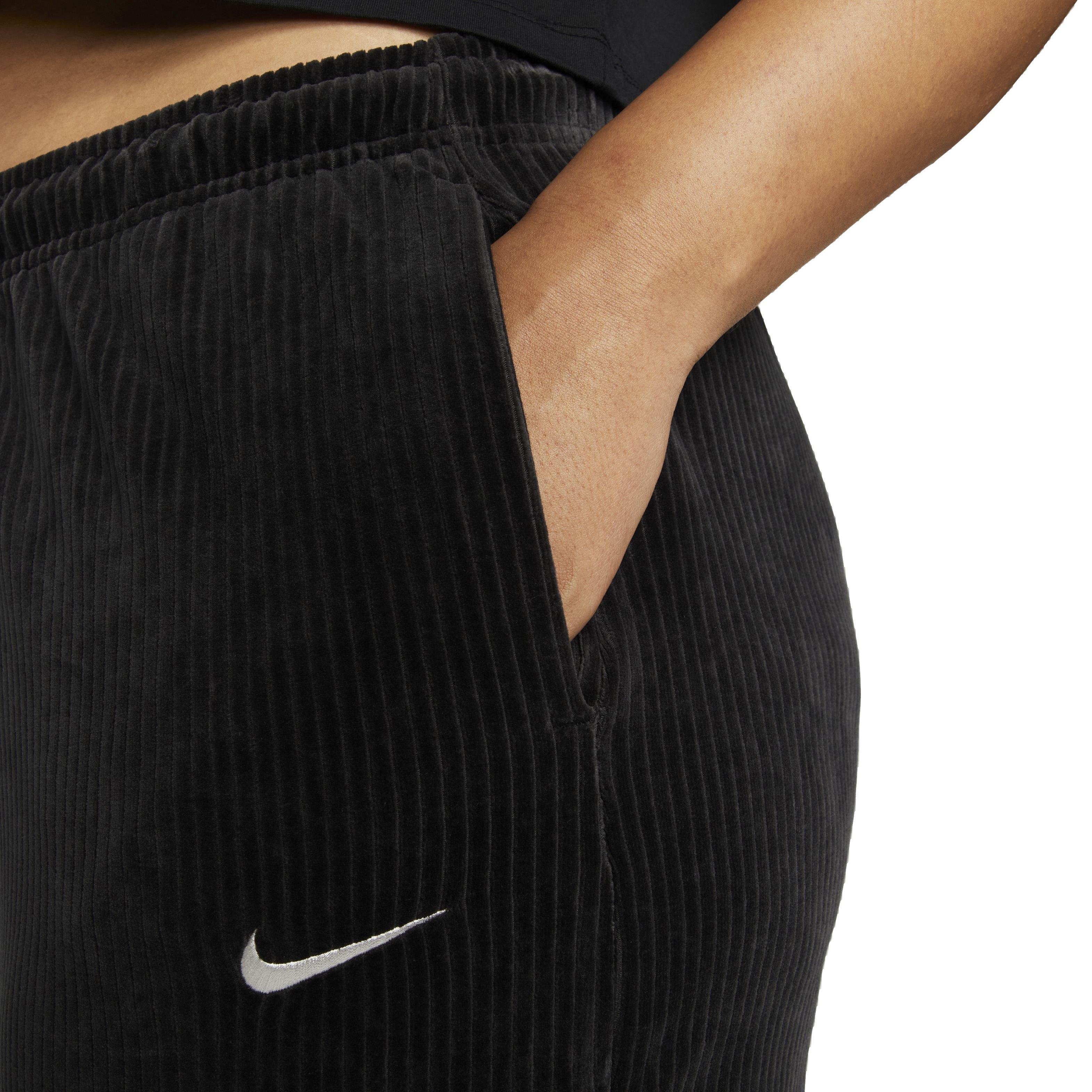 ★★Nike★★ Sportswear Velour High Rise Wide Pants W Fossil Nike Women's Sportswear Velour High-Rise Wide-Leg Pants