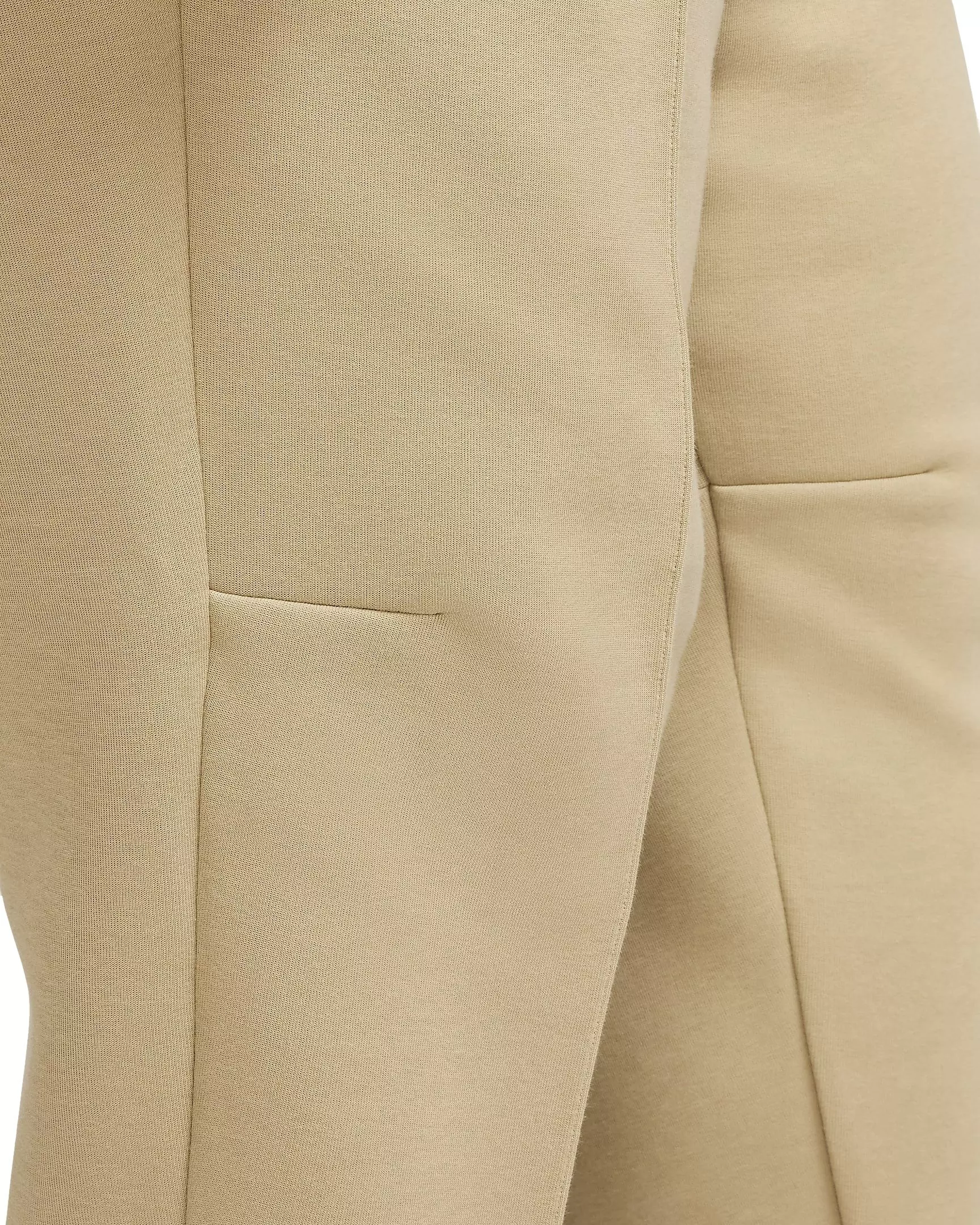 Nike Women's Sportswear Tech Fleece Mid-Rise Joggers - BROWN