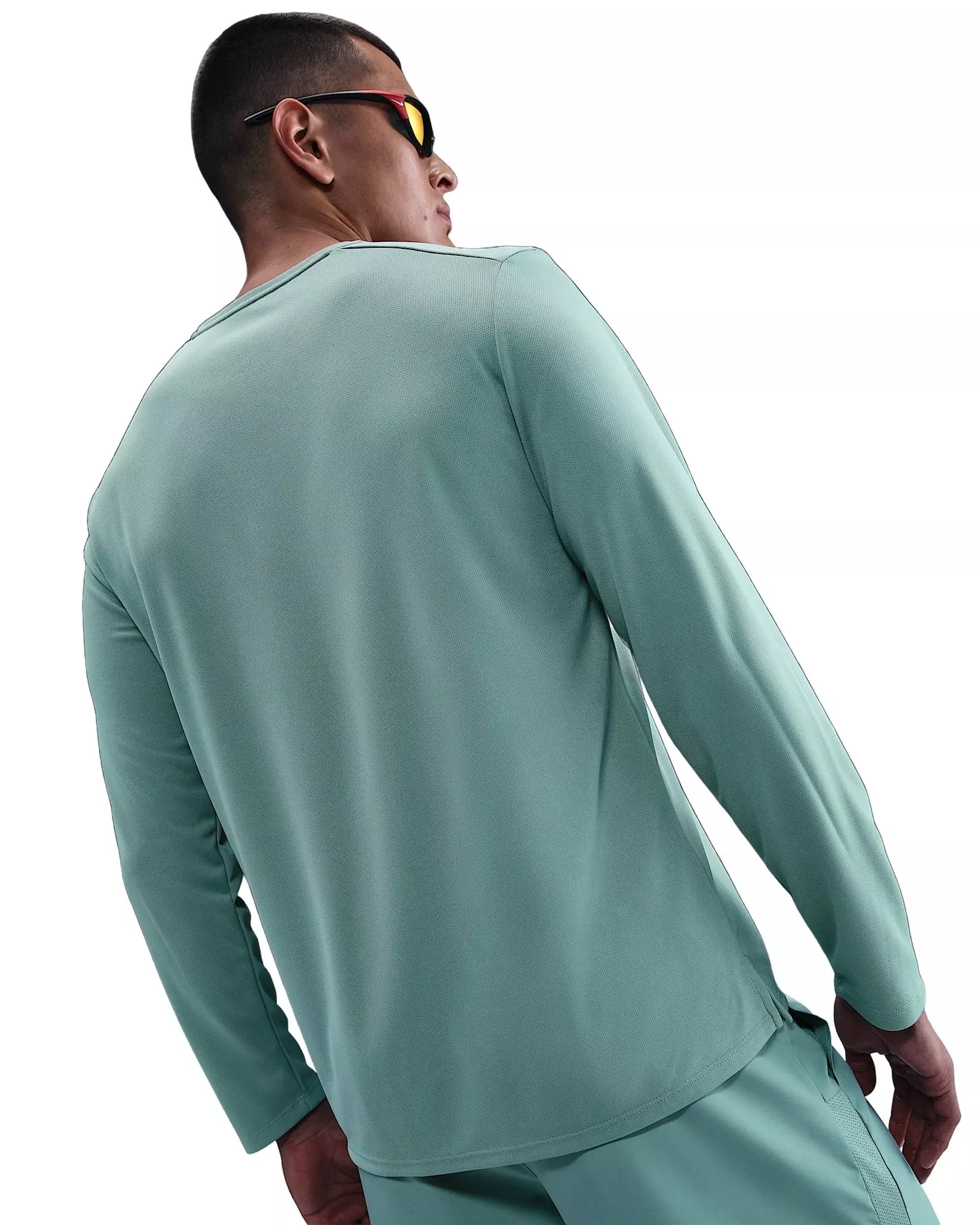 Nike Men's Miler Dri-FIT UV Long-Sleeve Running Top - GREEN