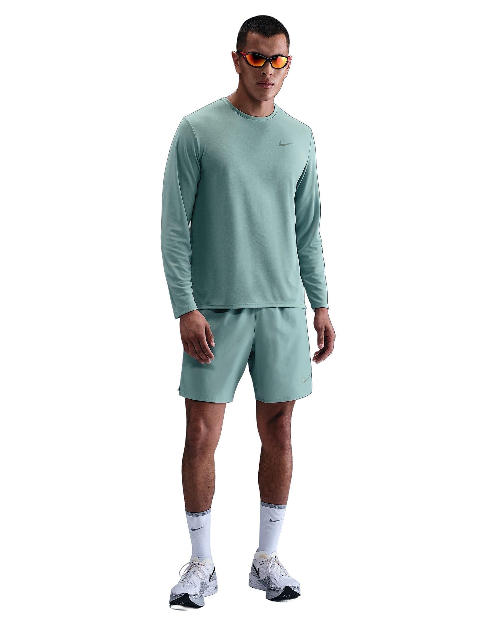 Nike Men's Miler Dri-FIT UV Long-Sleeve Running Top - GREEN Thumbnail View 4