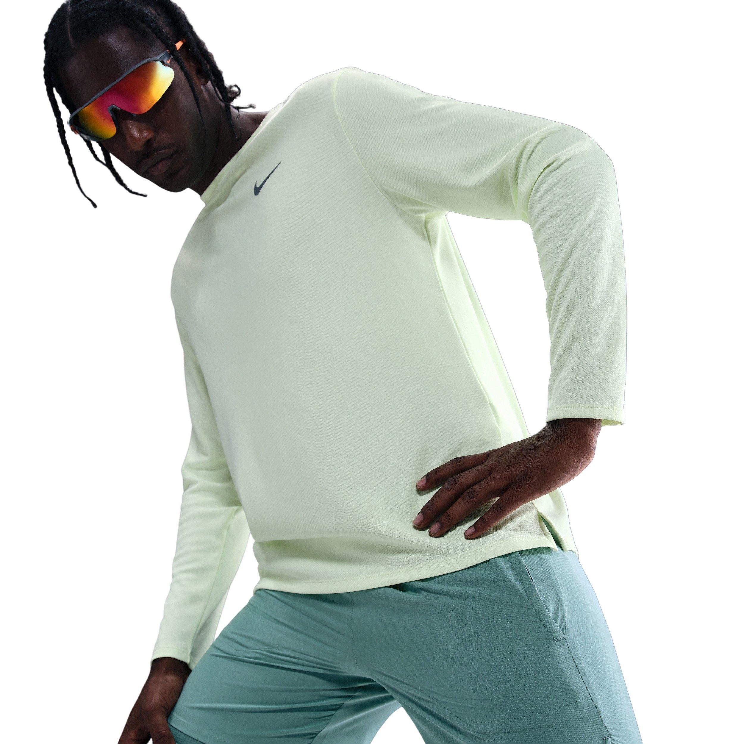 Nike Men's Stride Dri-FIT 5" 2-in-1 Running Shorts - Grey - GREEN Thumbnail View 3