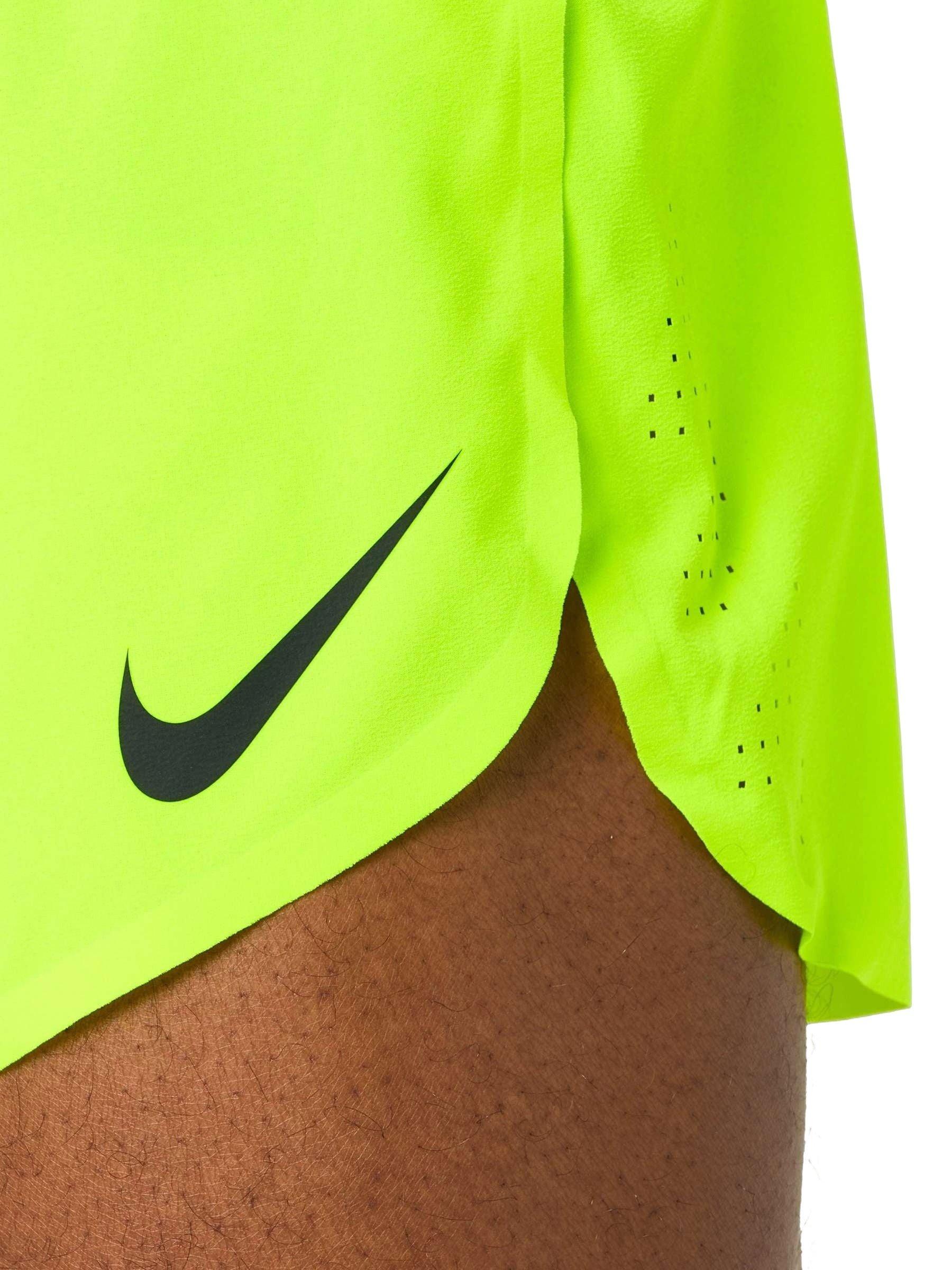 Nike Men's AeroSwift Dri-FIT ADV 4" Brief-Lined Running Shorts - YELLOW Thumbnail View 3