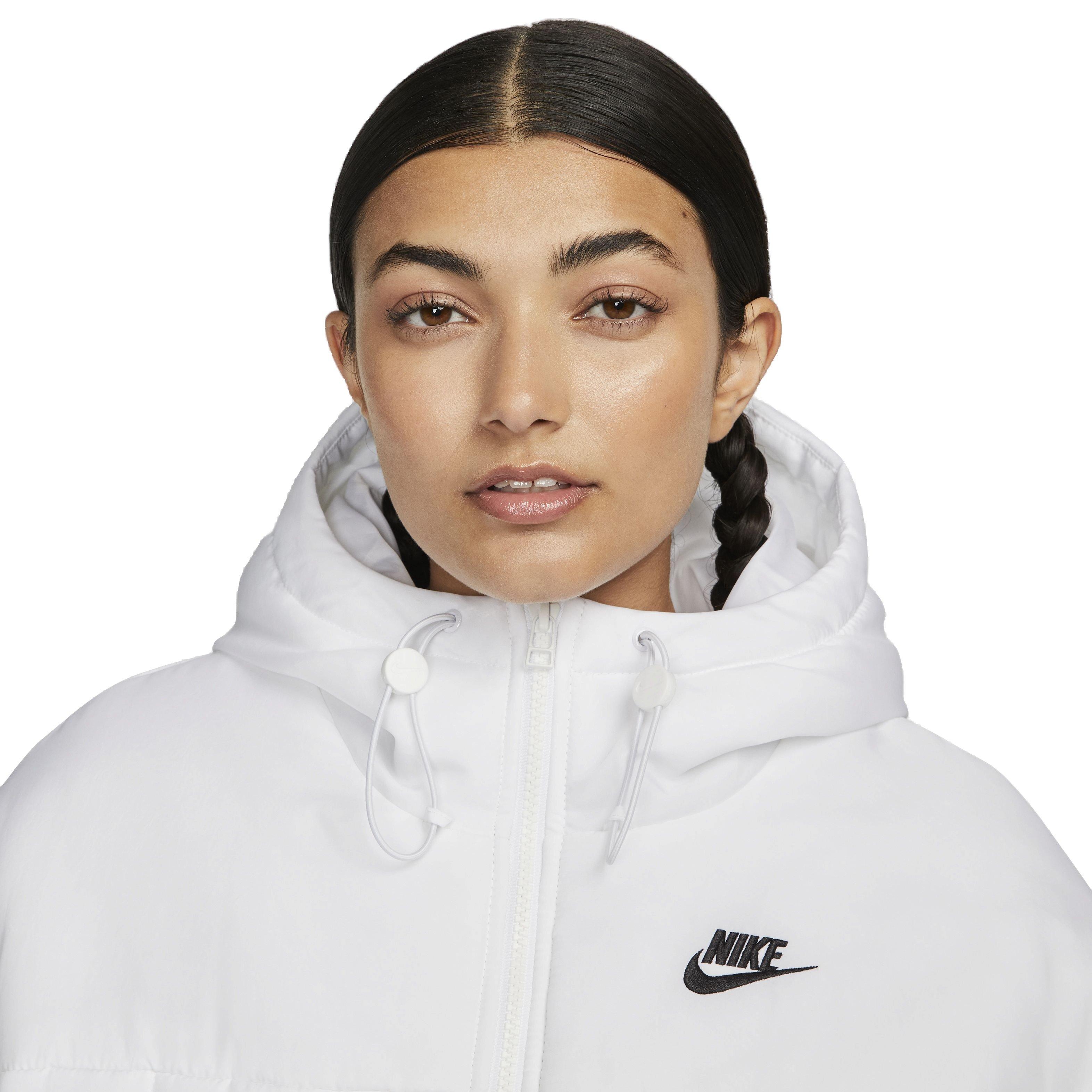 Nike Women's Sportswear Essential Therma-FIT Classic Puffer Jacket - WHITE Thumbnail View 3