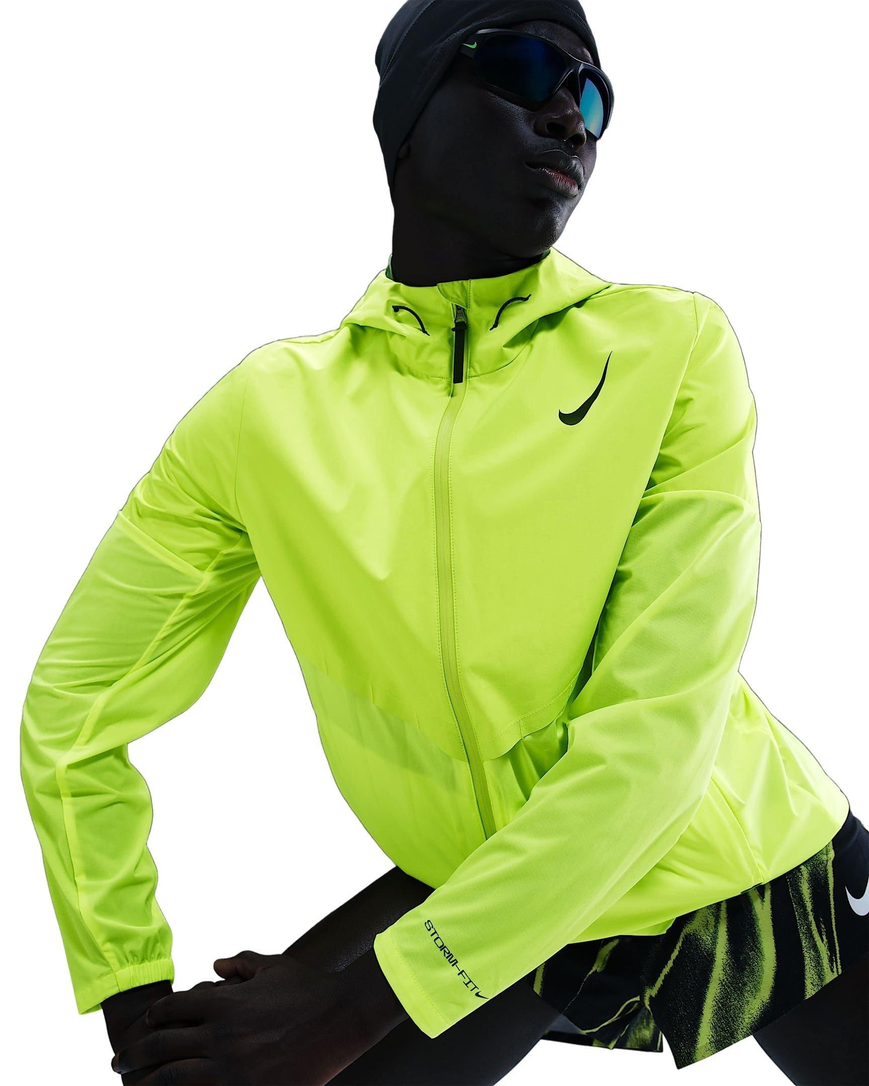 Nike Men's AeroSwift Storm-FIT Aerogami Running Jacket - YELLOW Thumbnail View 3