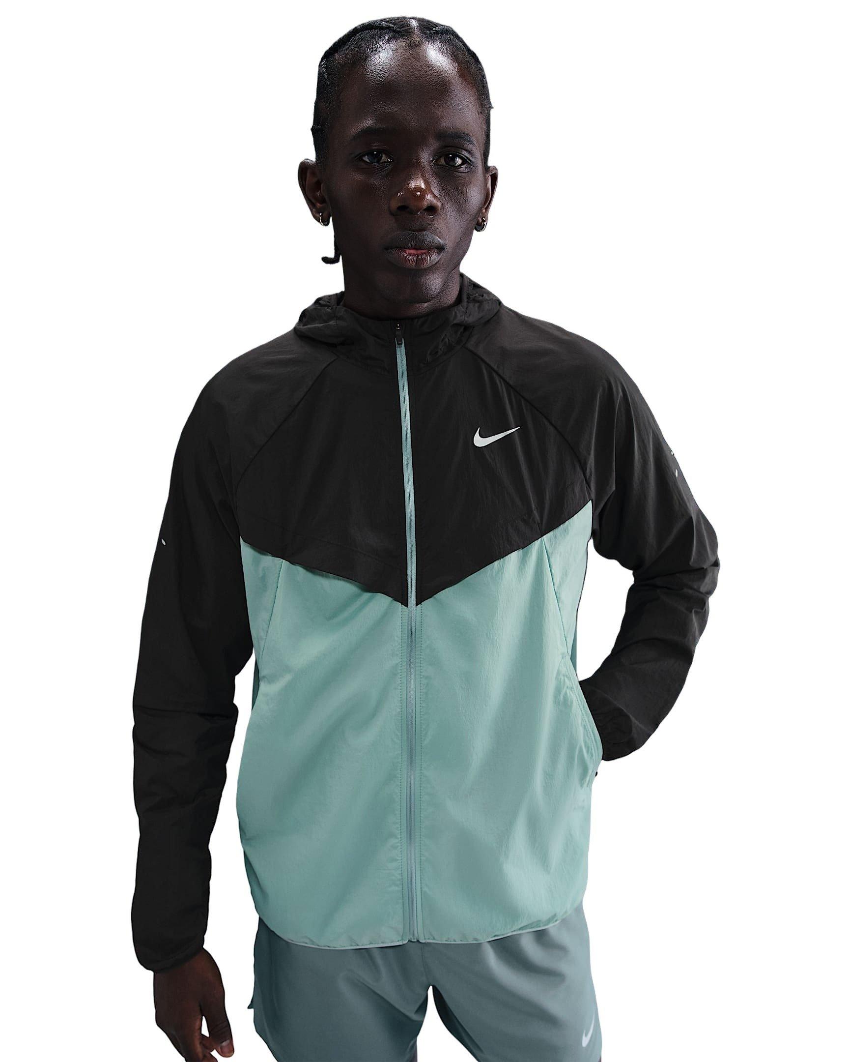 Nike Men's Stride Repel UV Nylon Running Full-Zip Jacket - BLACK/GREEN Thumbnail View 1