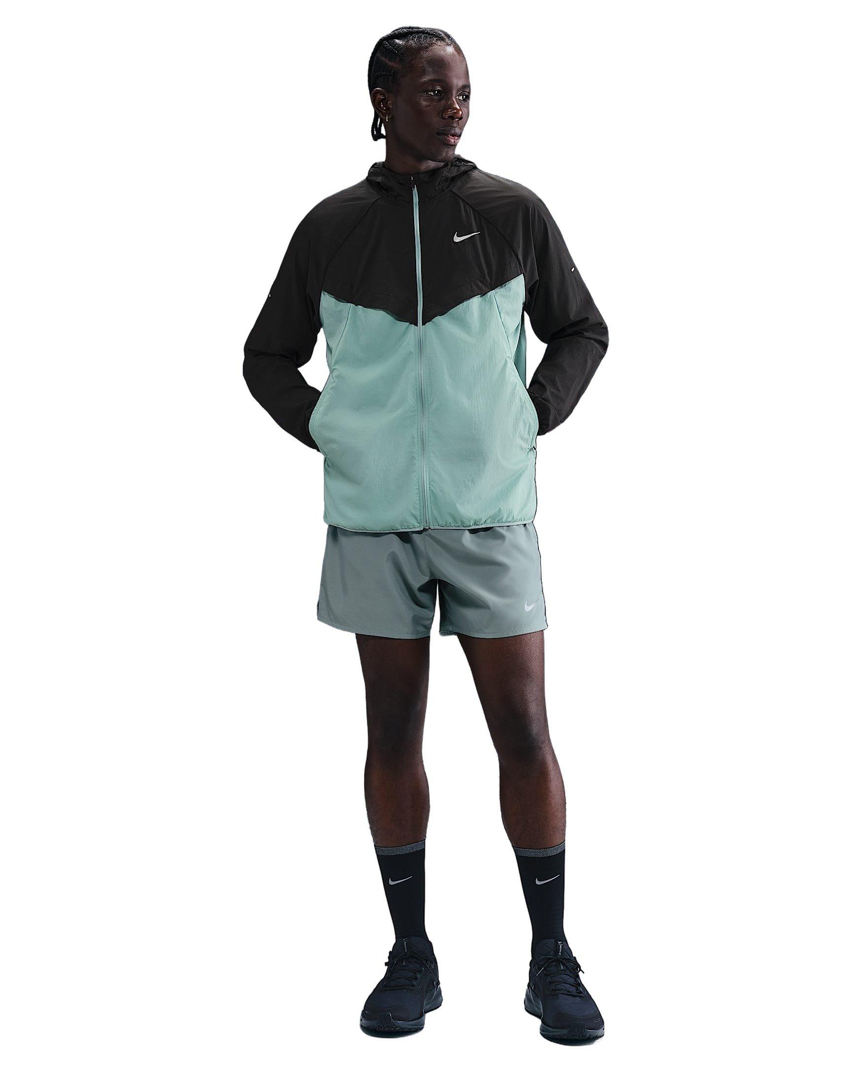 Nike Men's Stride Repel UV Running Jacket - BLACK/GREEN Thumbnail View 6