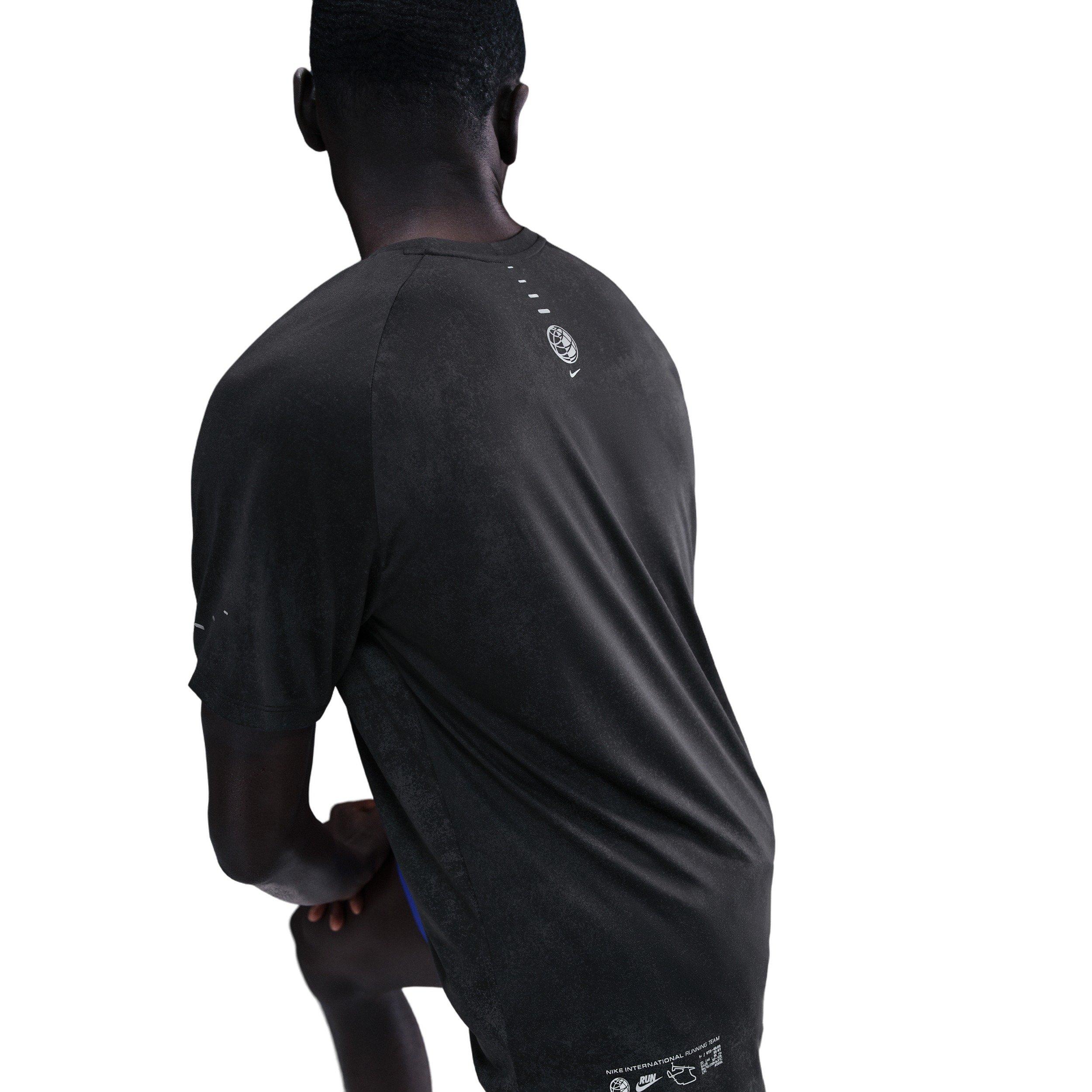 Nike Men's Stride Dri-FIT ADV SS Running Top with Reflective Design Accents - BLACK Thumbnail View 3
